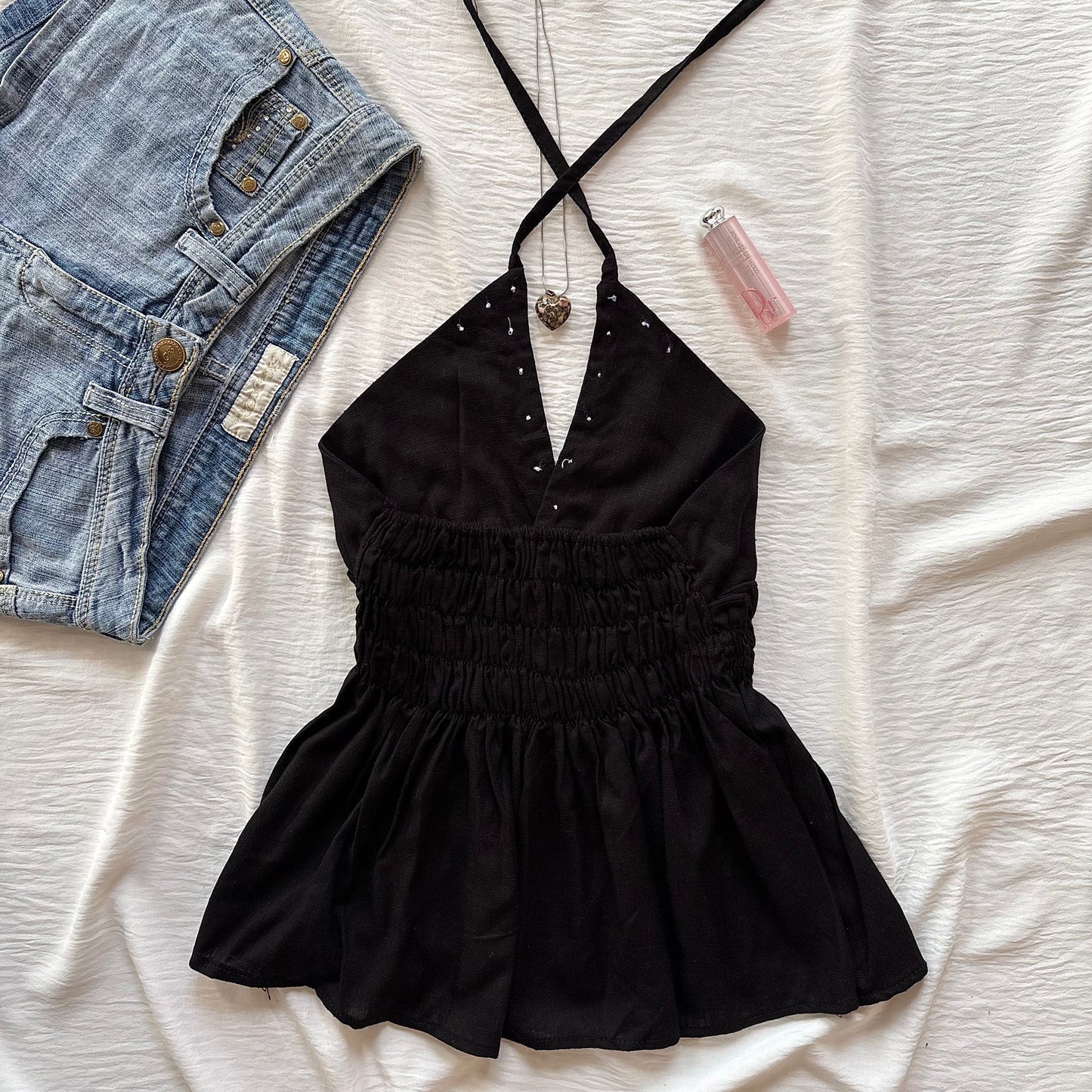 BUTTON TOP IN BLACK (Bust : 28-34, Upper Waist : 24-28)
