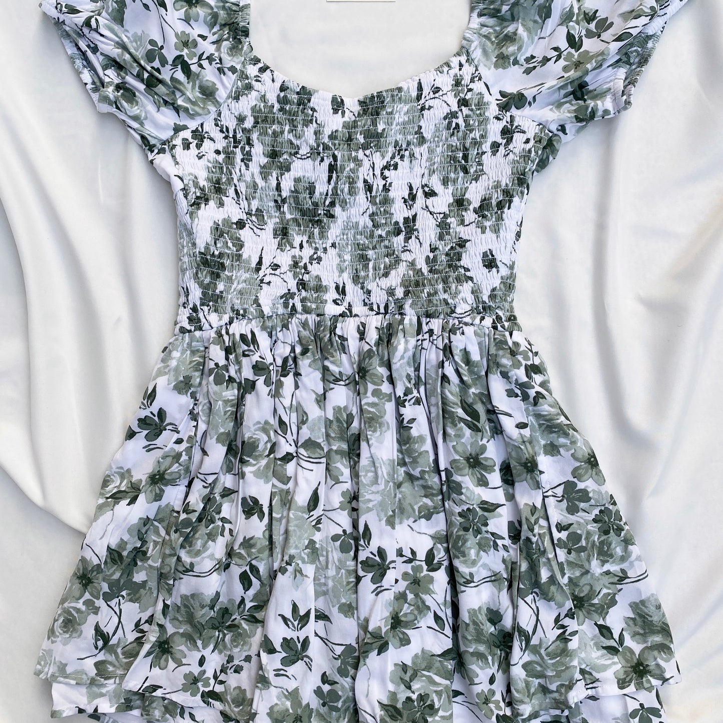 GREEN FLORAL DRESS FROM HOLLISTER (Bust : 30-34, Upper Waist : 24-29)