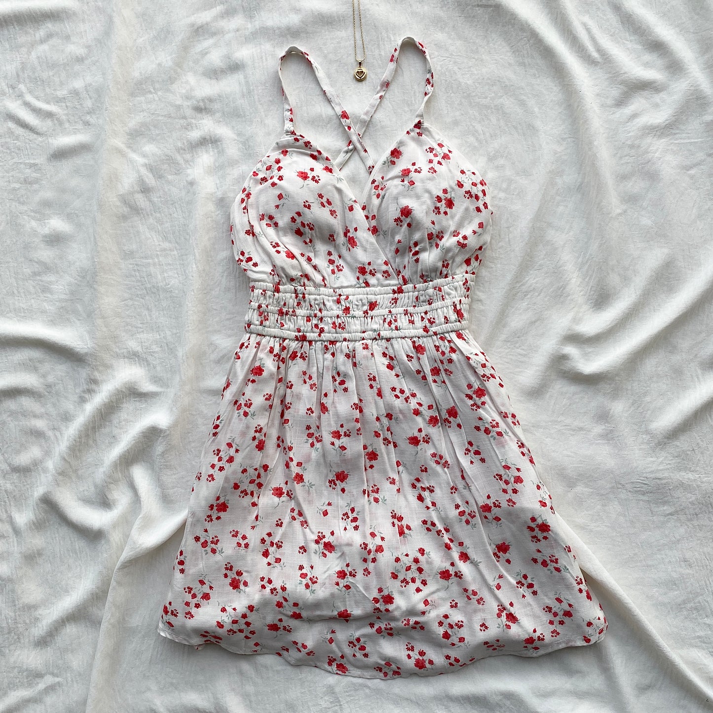 FLORAL DRESS FROM HOLLISTER (Bust : 30-34, Upper Waist : 23-28)
