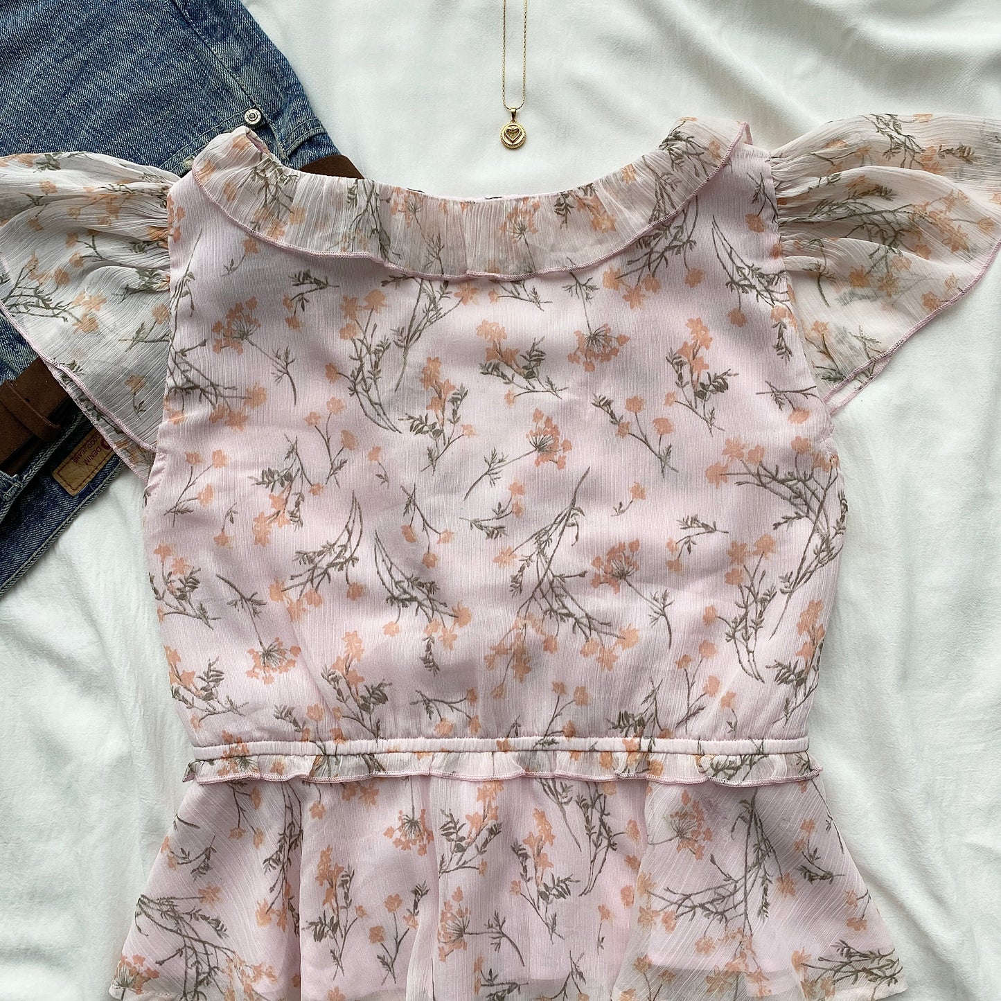 PINK FLORAL RUFFLE TOP (Bust : 34-36, Upper Waist : 28-34)