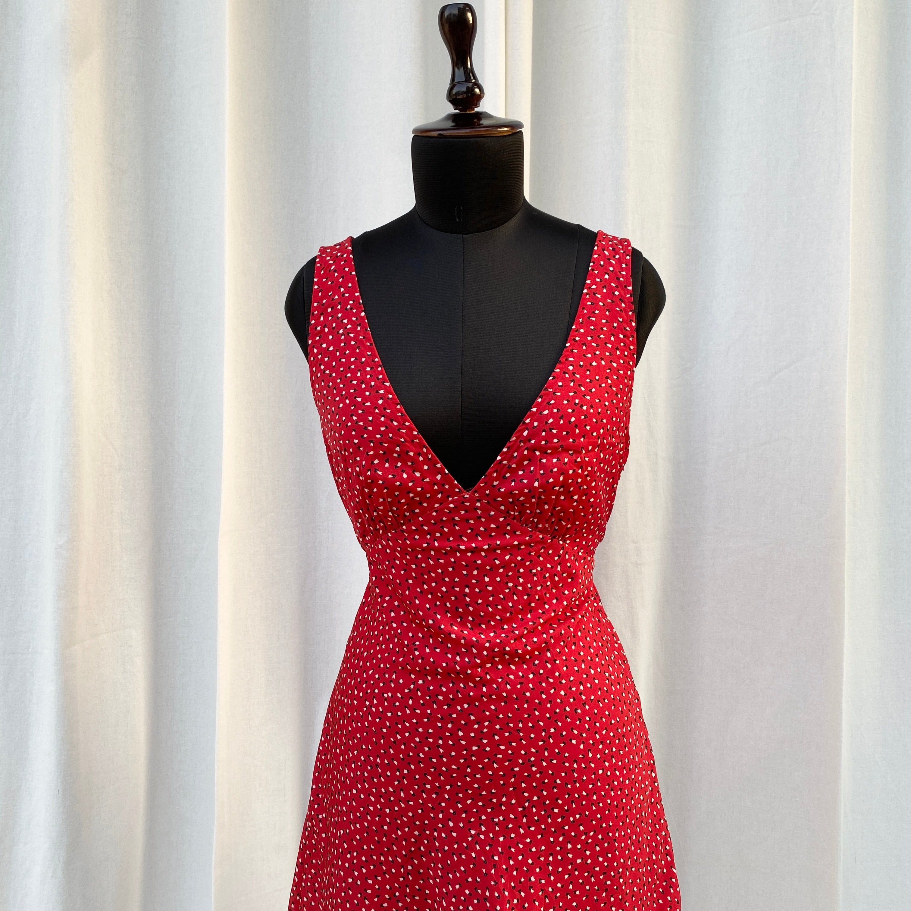 RED DRESS FROM PRINCESS POLLY (Bust : 32-34, Upper Waist : 28-30)