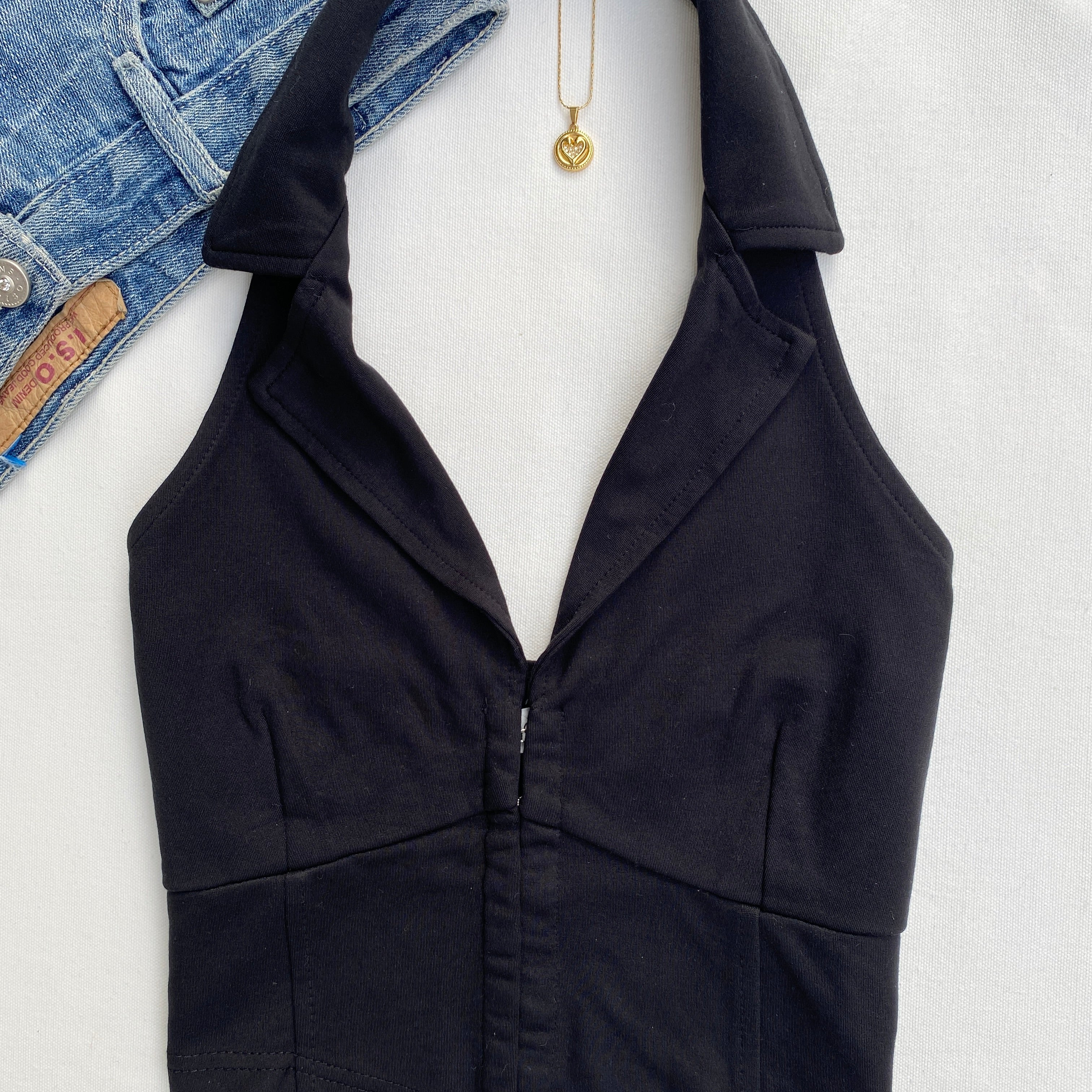BLACK VEST FROM GLASSONS (Bust : 28-32, Upper Waist : 24-28)