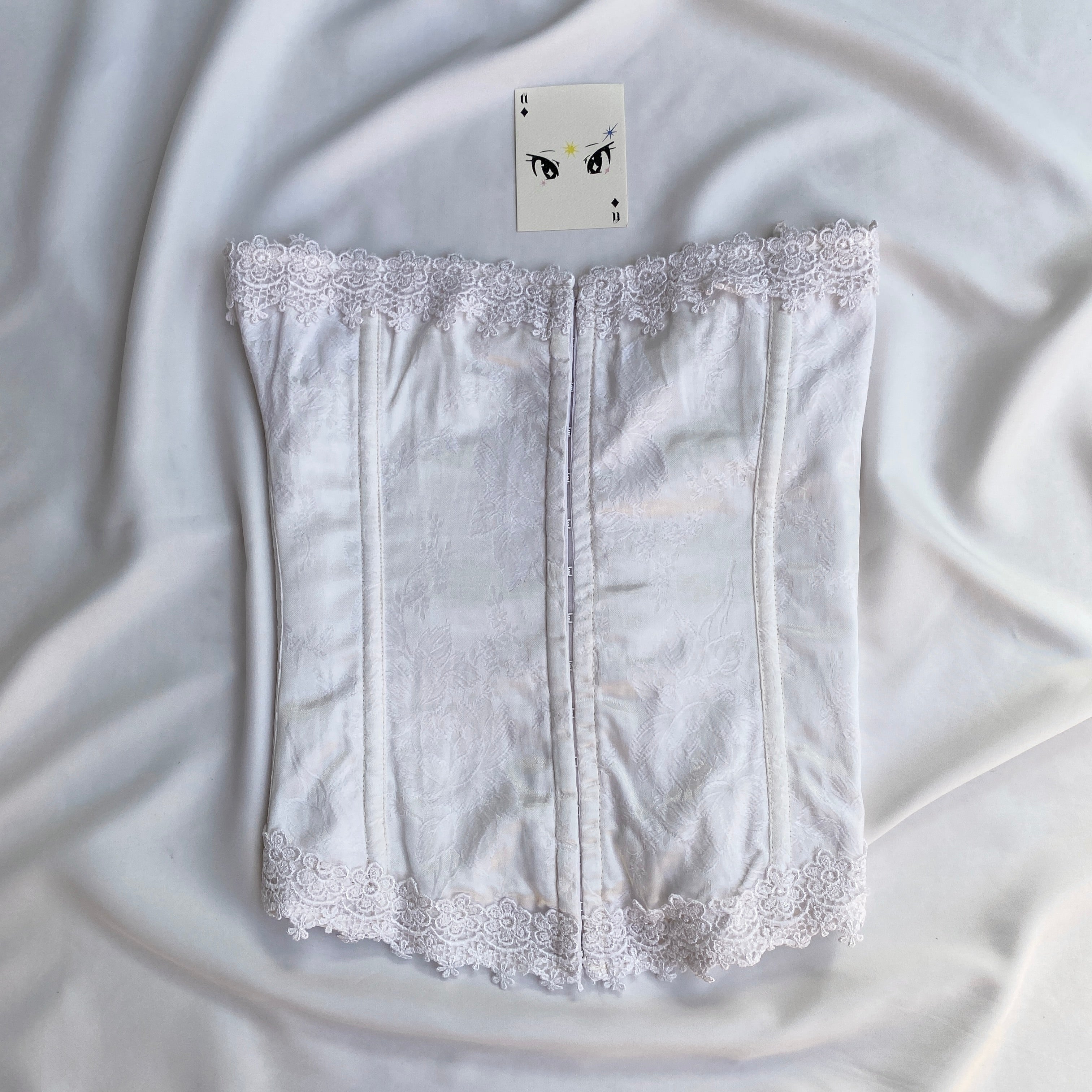 WHITE CORSET (Bust : 34-38, Upper Waist : 32-36)