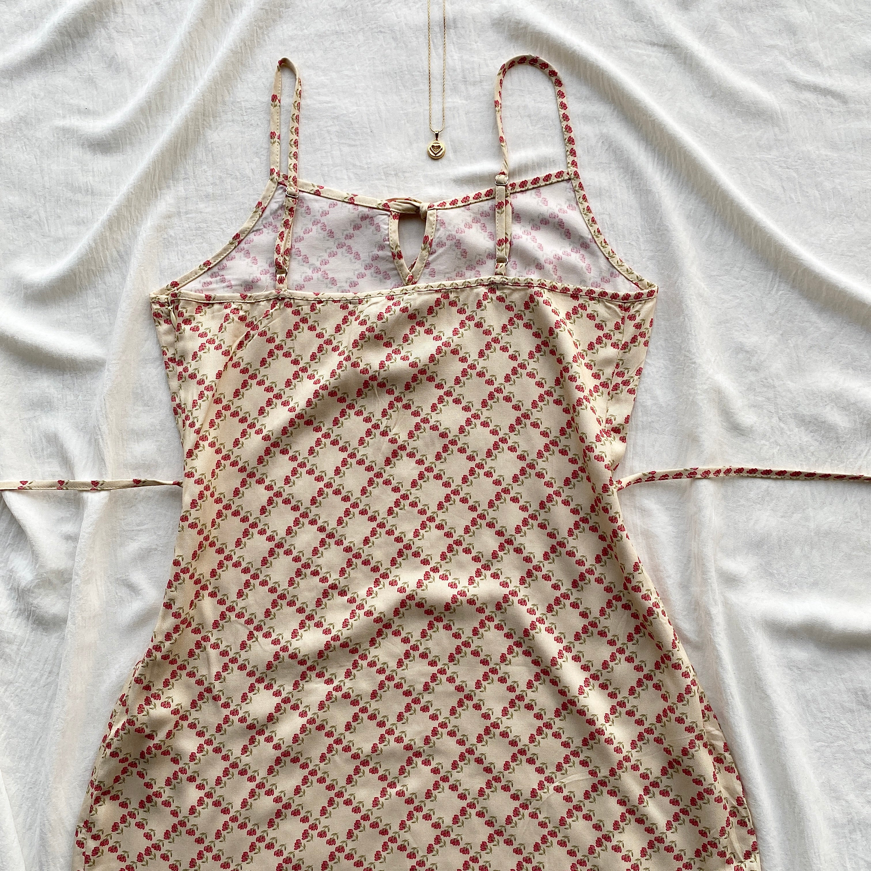 FLORAL DRESS IN PINK FROM COTTON ON (Sizes available)