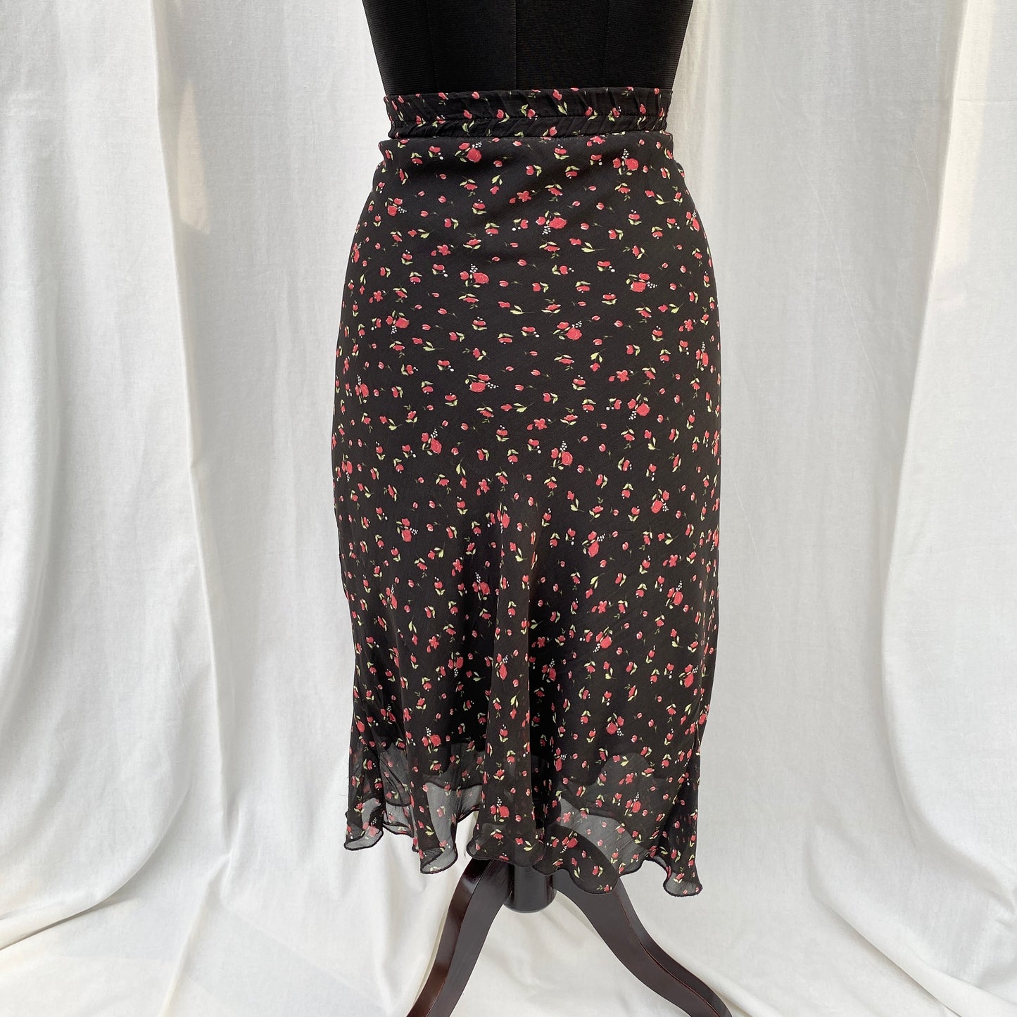Y2K DITSY FLORAL SKIRT (Waist : 28-36)
