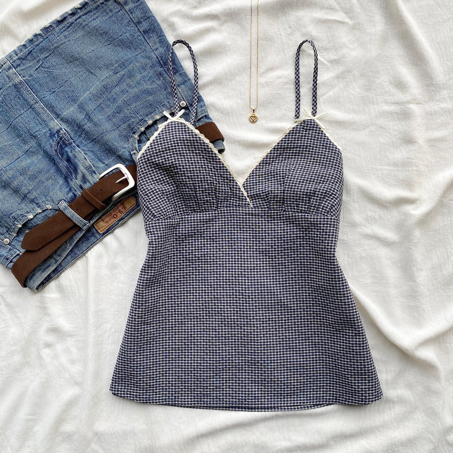 PICNIC DATE CAMI TOP IN NAVY (Sizes available)