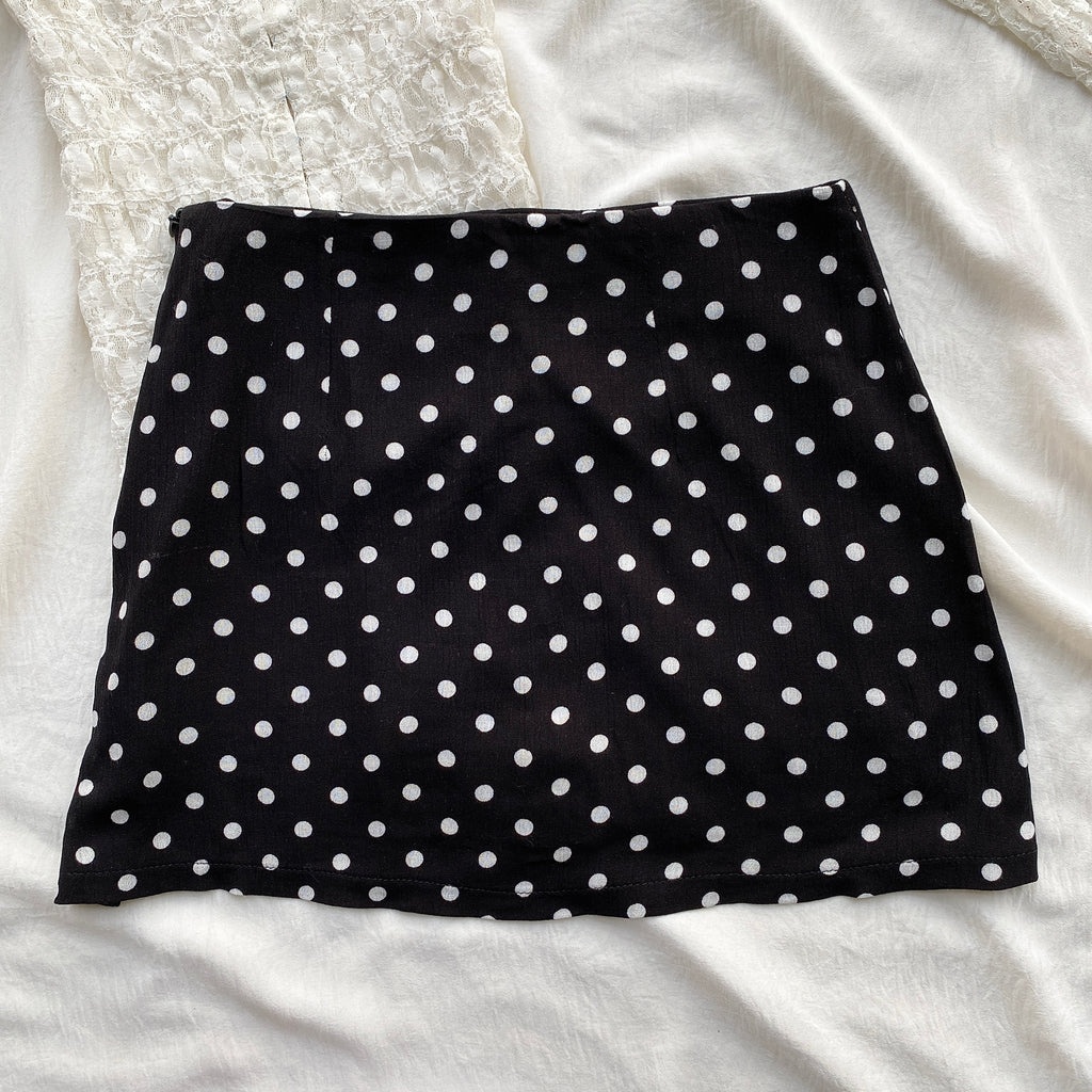 POLKA DOT SKIRT (Waist : 24-26)