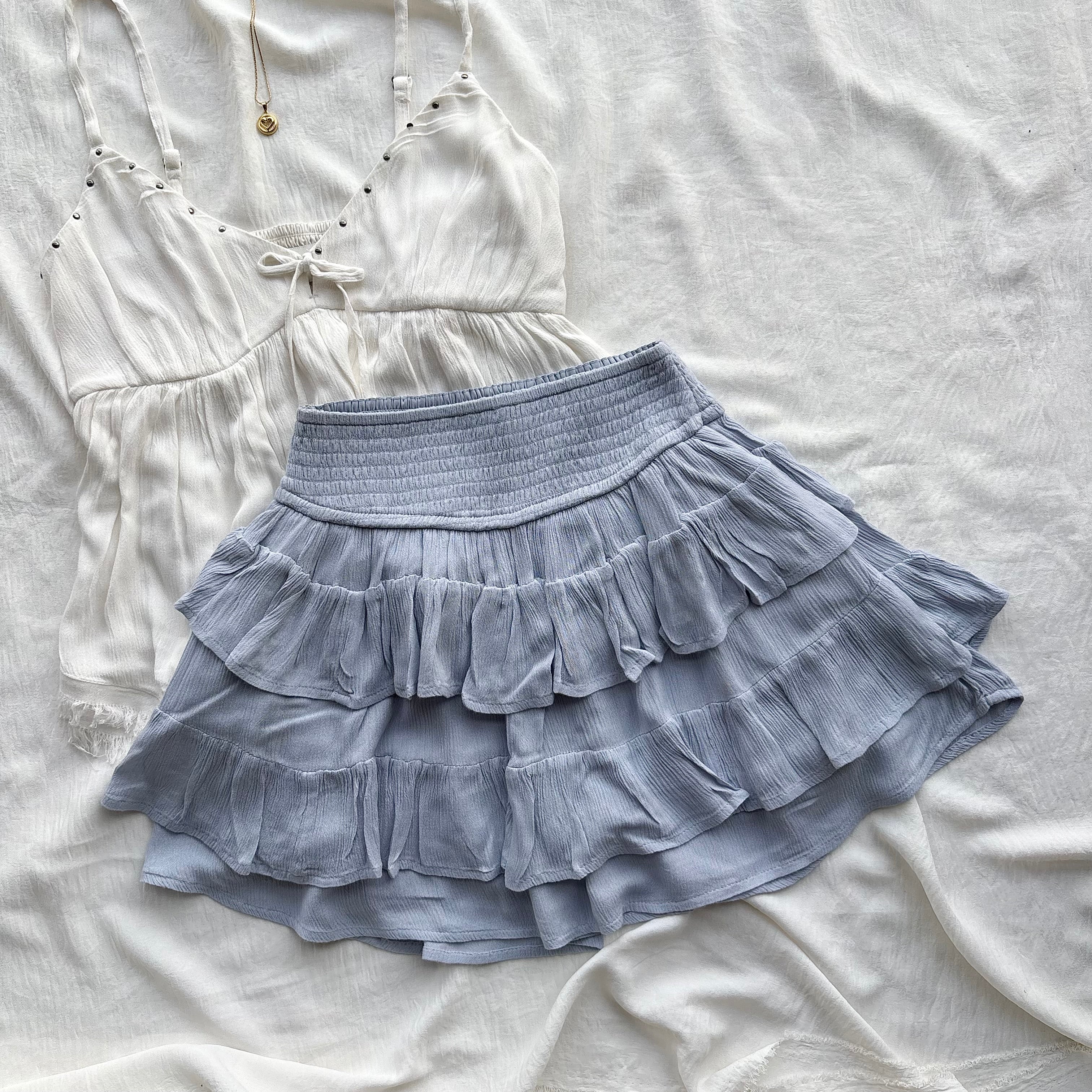 POWDER BLUE RUFFLE SKIRT FROM HOLLISTER (Waist : 22-26)