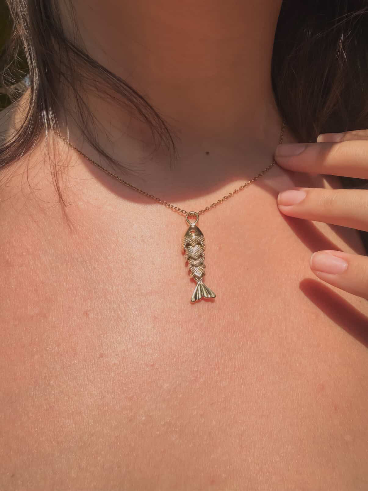 FISH NECKLACE (big)
