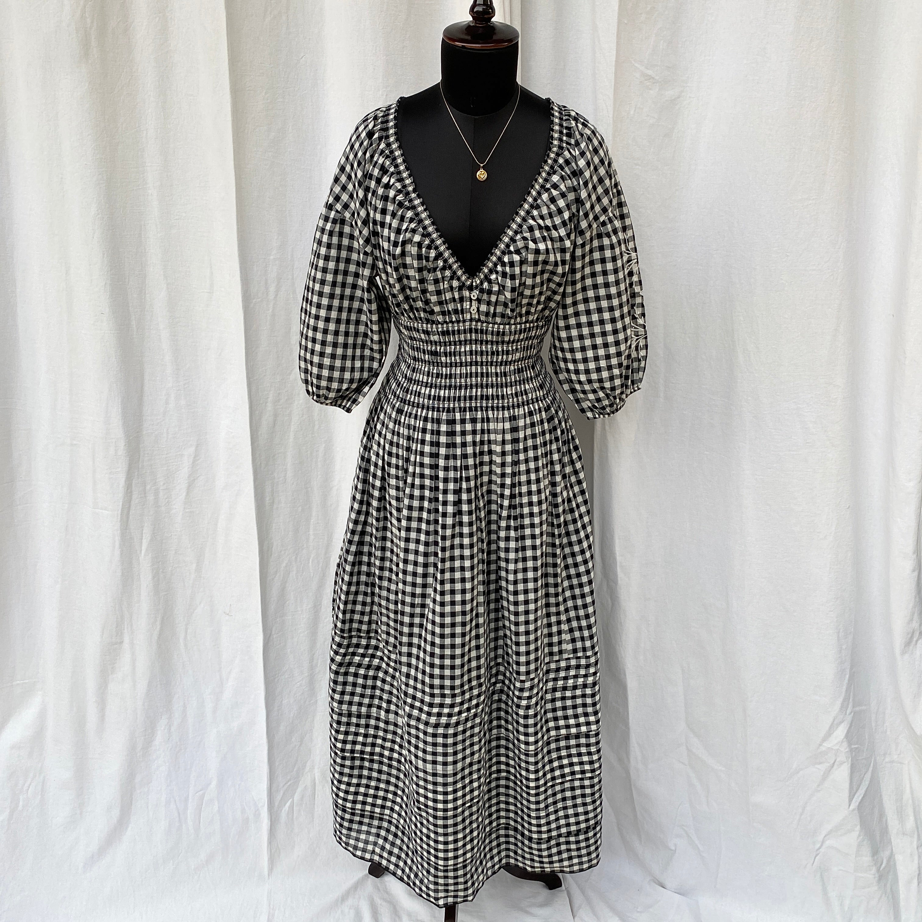 BLACK GINGHAM DRESS FROM ABERCROMBIE AND FITCH (Bust : 32-34, Upper Waist : 26-34)