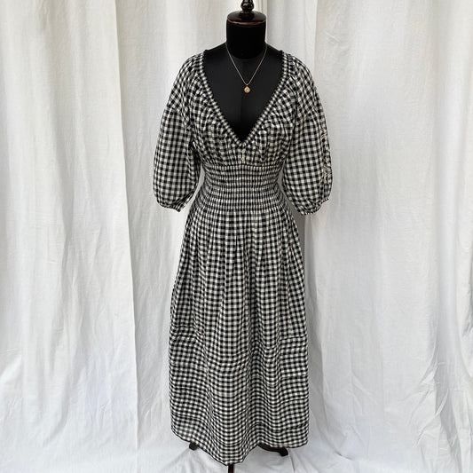 BLACK GINGHAM DRESS FROM ABERCROMBIE AND FITCH (Bust : 32-34, Upper Waist : 26-34)