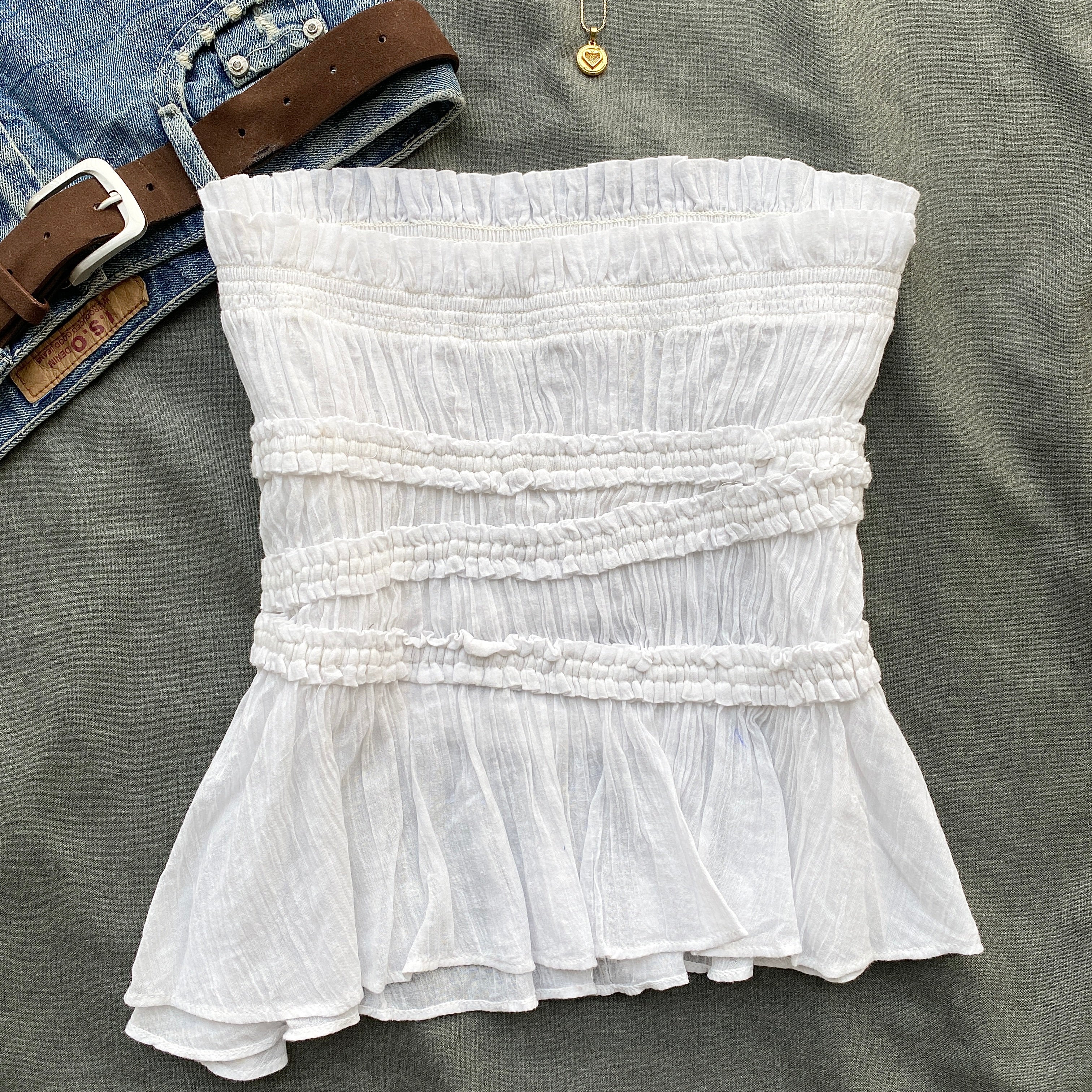 WHITE TUBE TOP FROM FREE PEOPLE (Bust : 30-34, Upper Waist : 26-32)