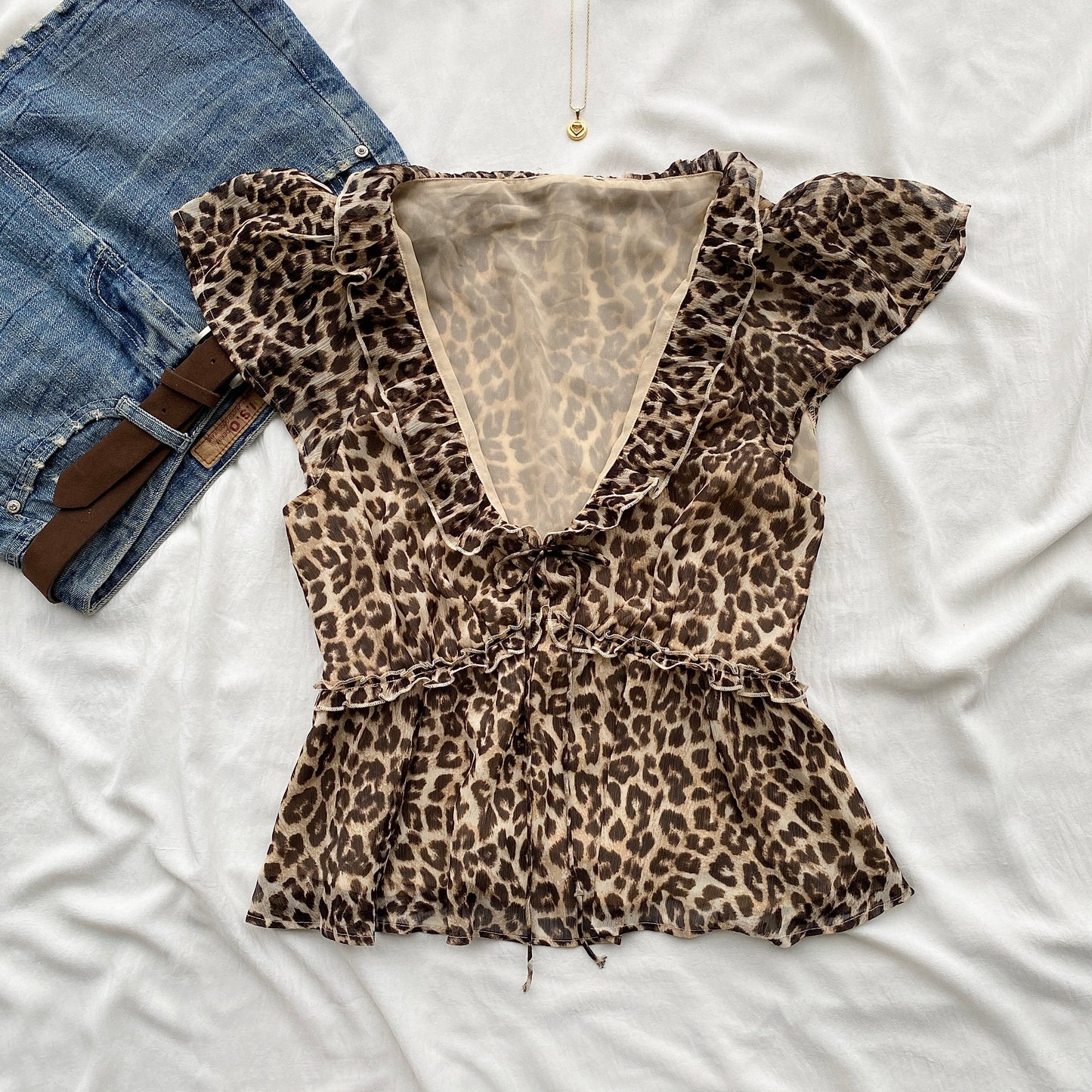 ANIMAL PRINT RUFFLE TOP (Bust : 34-36, Upper Waist : 28-32)