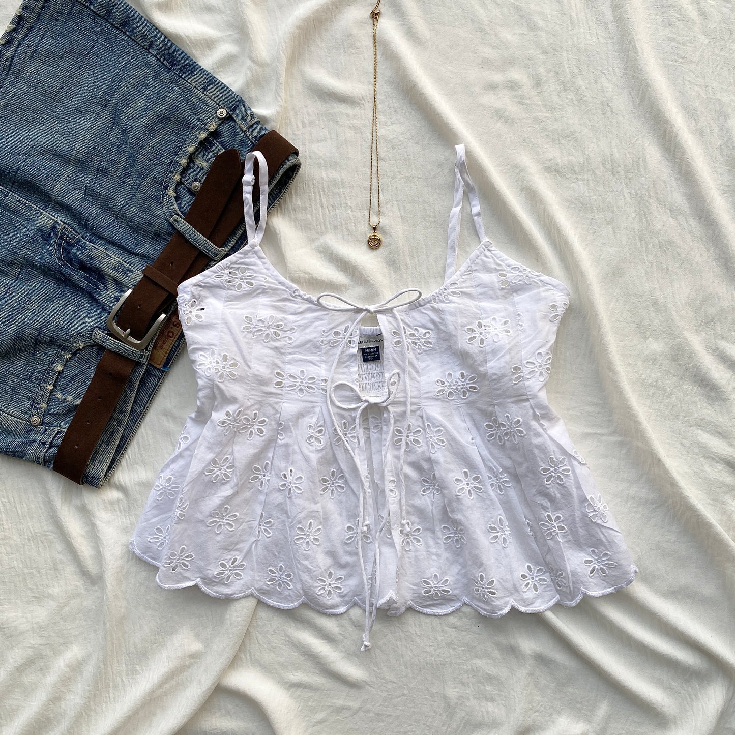 WHITE EYELET TOP (Bust : 34-36, Upper Waist : Free)