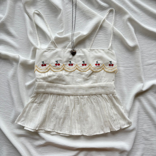 WHITE EMBROIDERED TOP (Bust : 30-34, Upper Waist : 24-28)