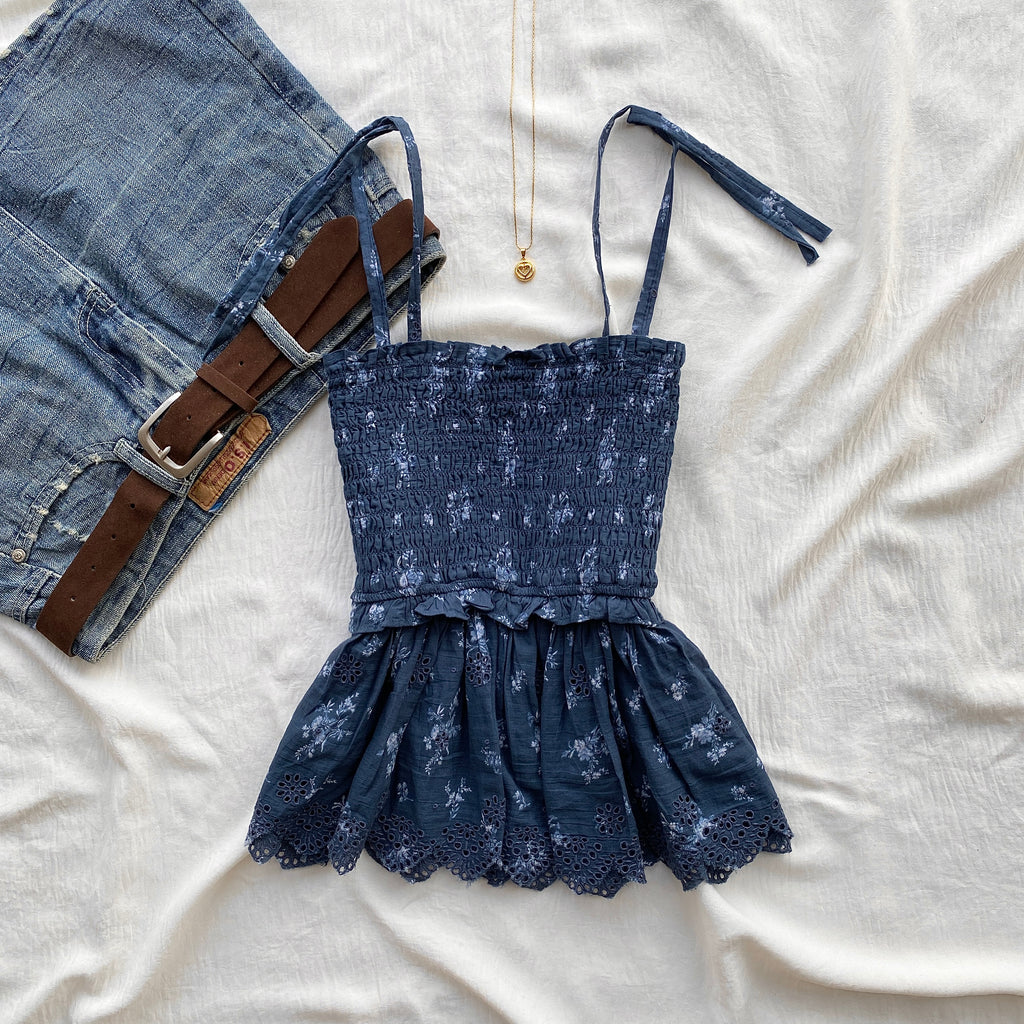 BLUE FLORAL TOP FROM AMERICAN EAGLE (Sizes available)
