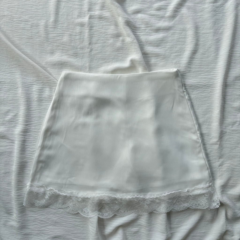 WHITE SKIRT WITH SHORTS (Three sizes available)