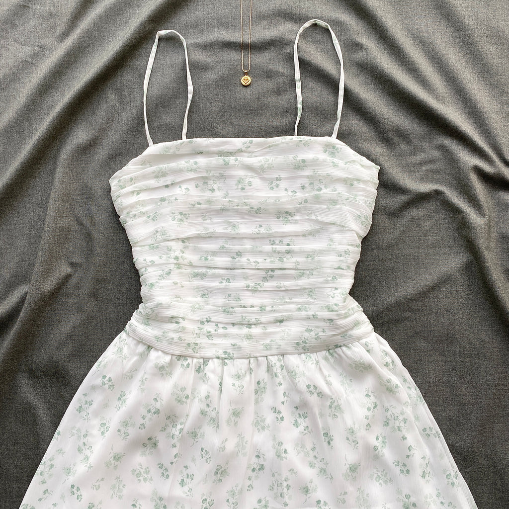 FLORAL RUCHED MINI DRESS FROM HOLLISTER (Bust : 30-34, Upper Waist : 24-28)