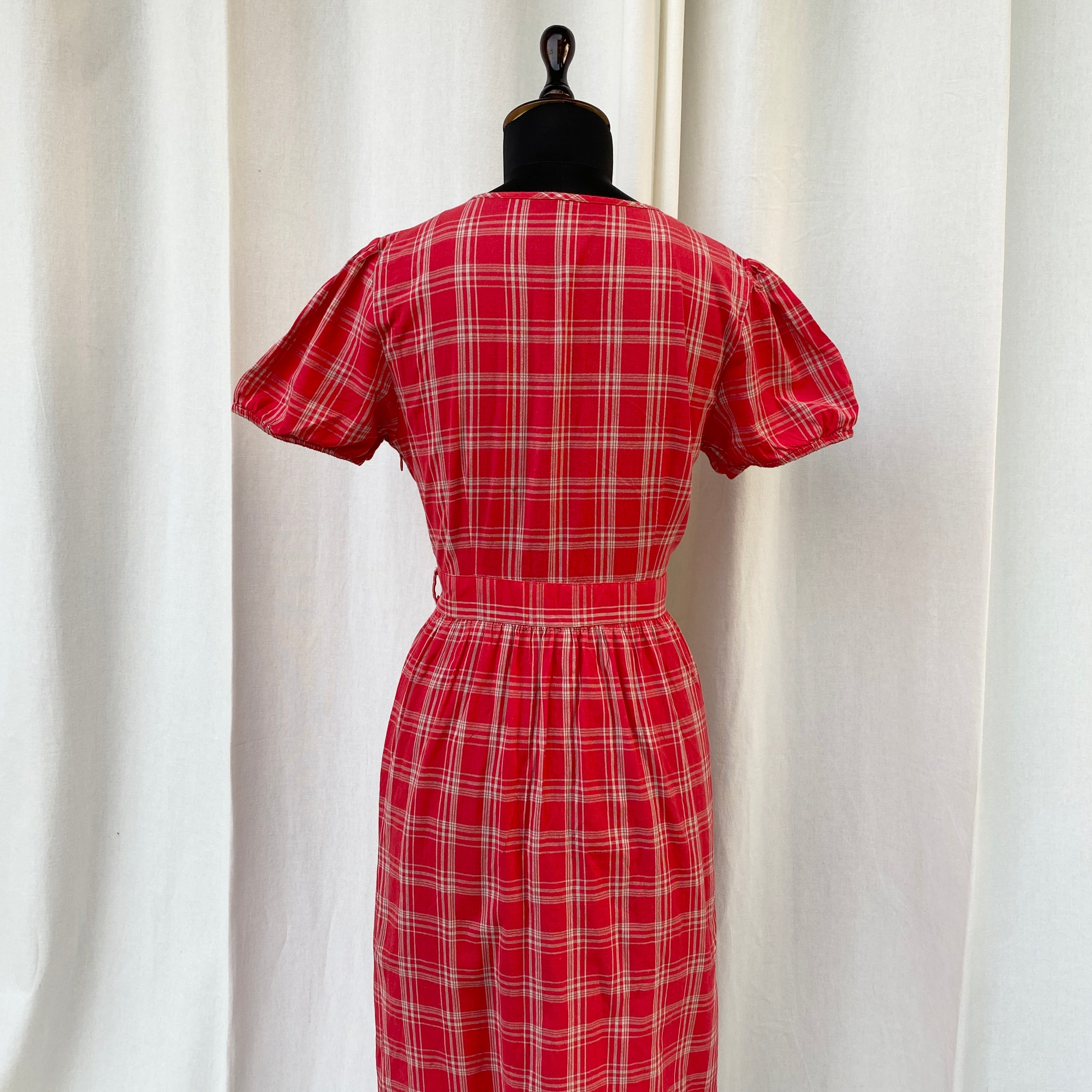 RED PLAID DRESS (Bust : 34-36, Upper Waist : 28-32)