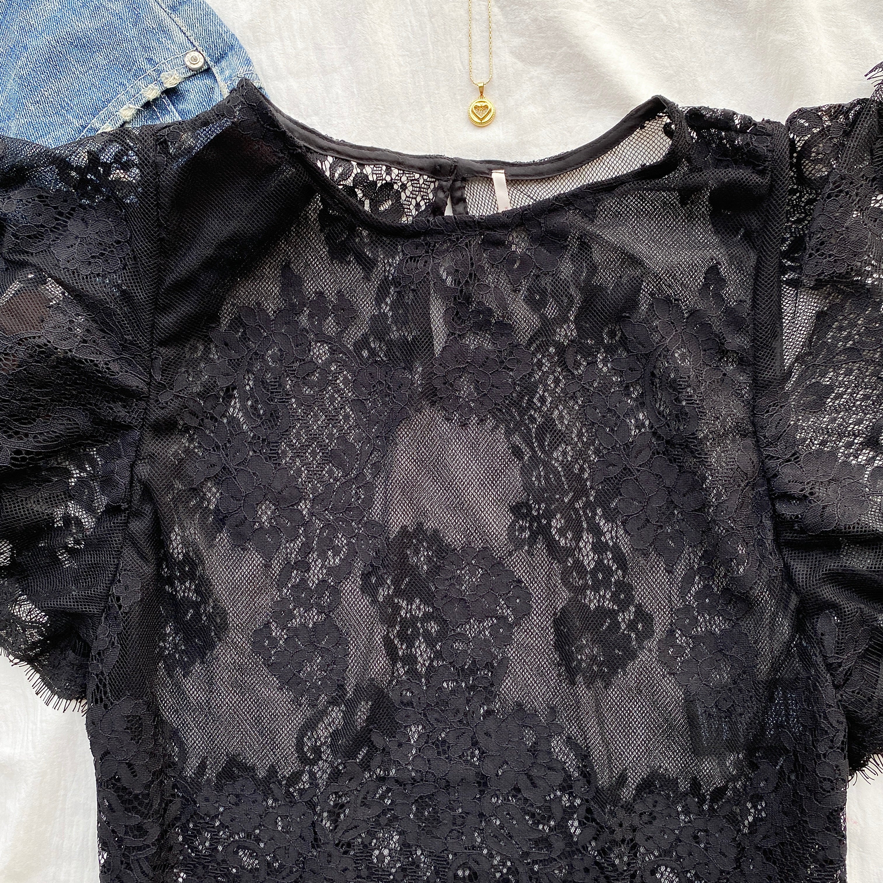 BLACK LACE TOP FROM FREE PEOPLE (Bust : 32-34, Upper Waist : 26-32)