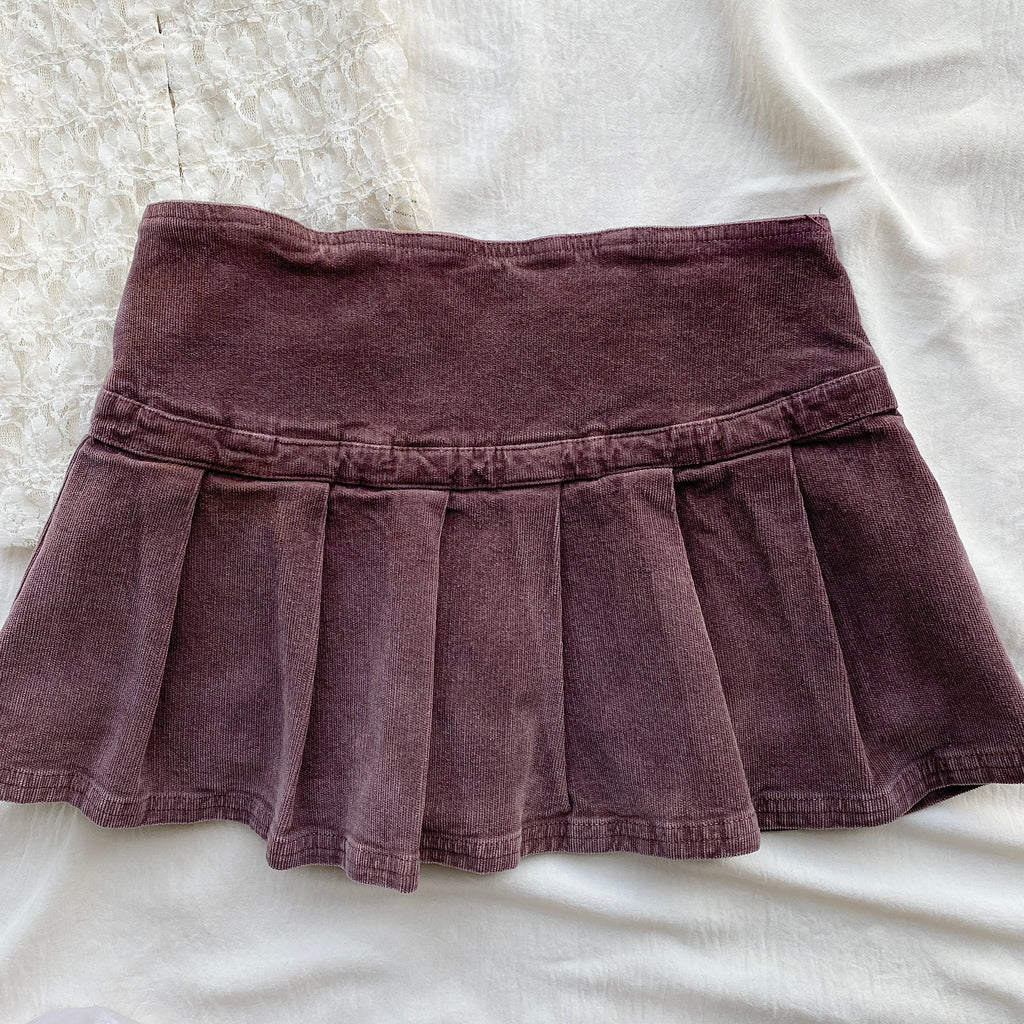 PURPLE CORDUROY MINI SKIRT (Waist : 28-30)
