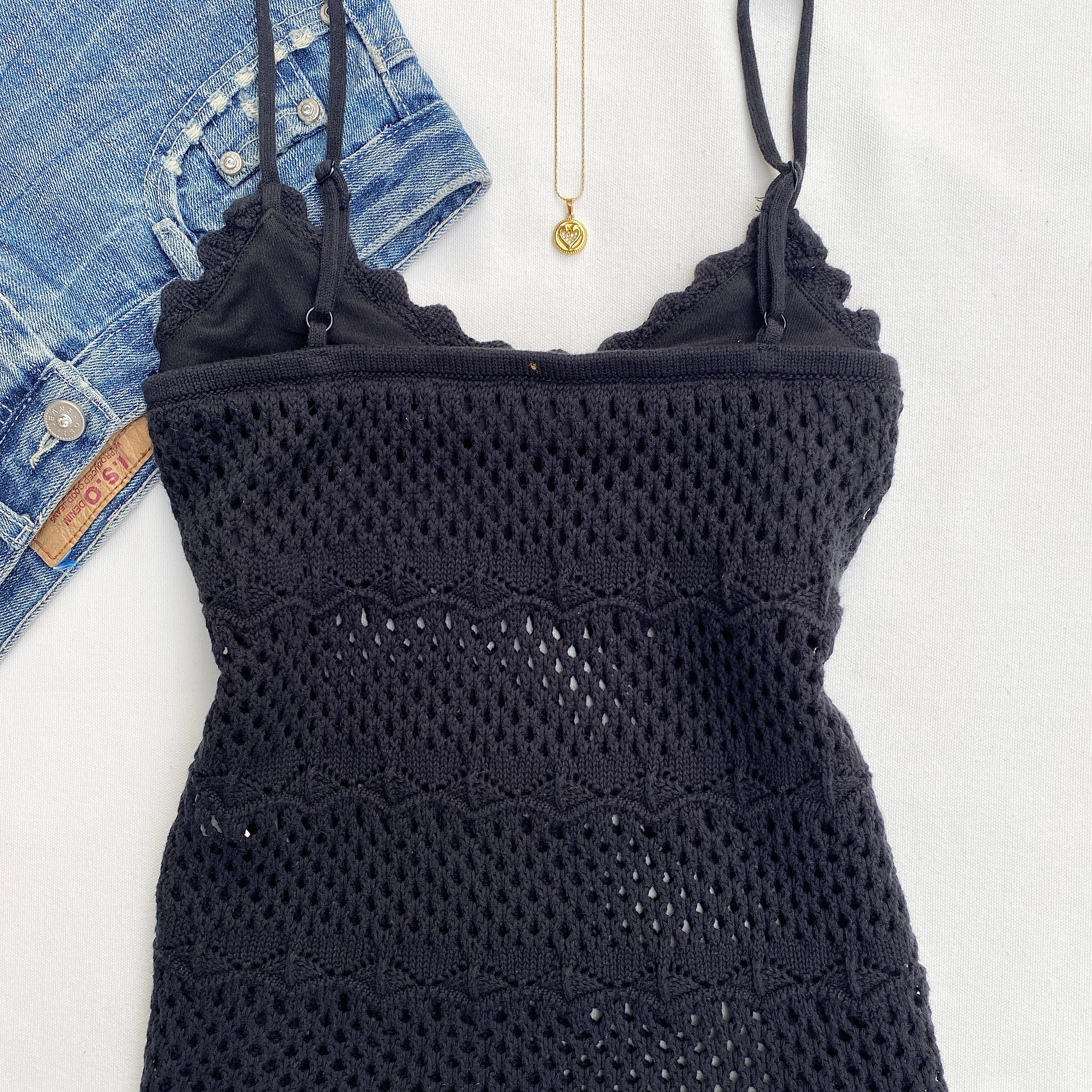 BLACK CROCHET TOP FROM ABERCROMBIE AND FITCH (Bust : 30-34, Upper Waist : 28-34)