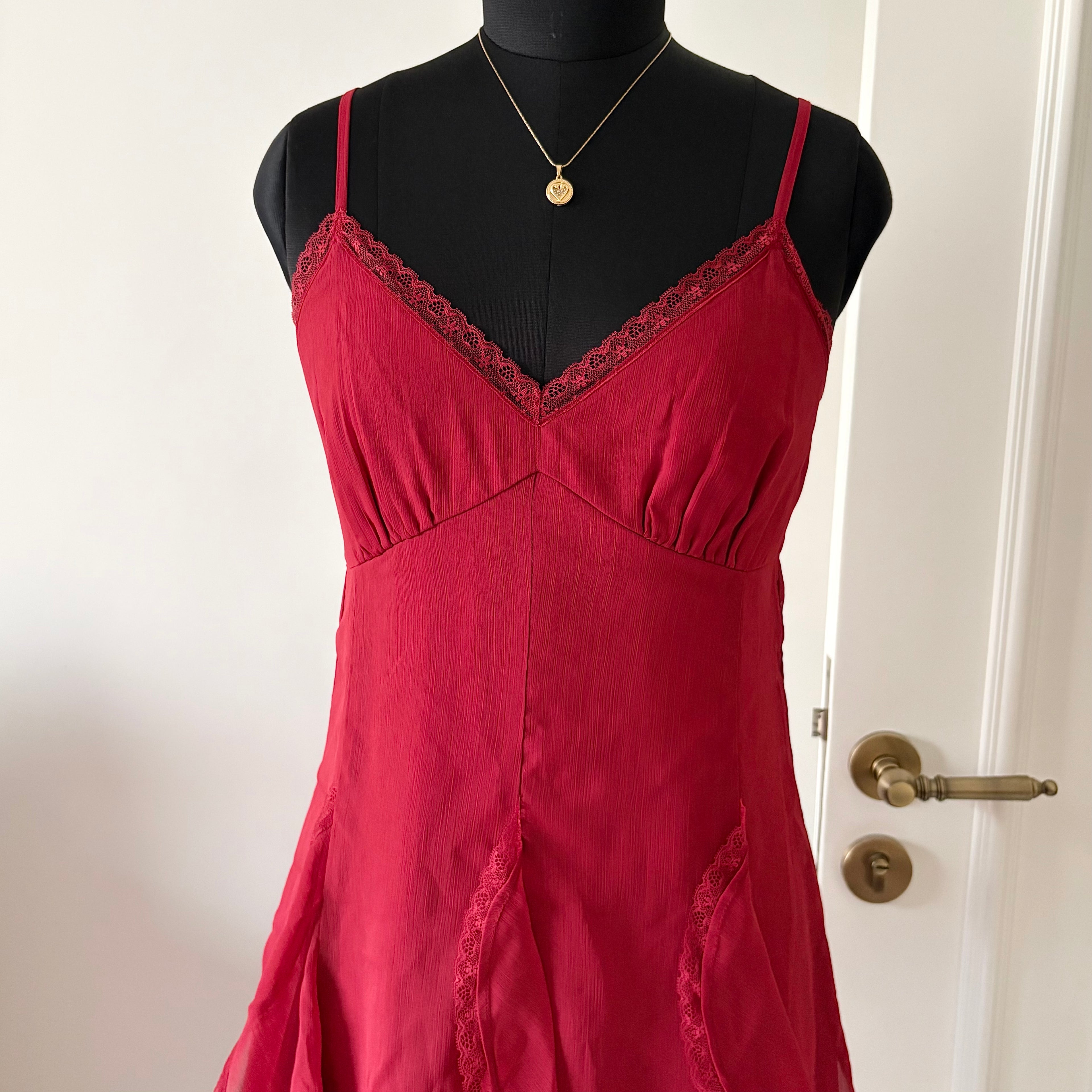 RED FRILLY DRESS (Fits S/M)