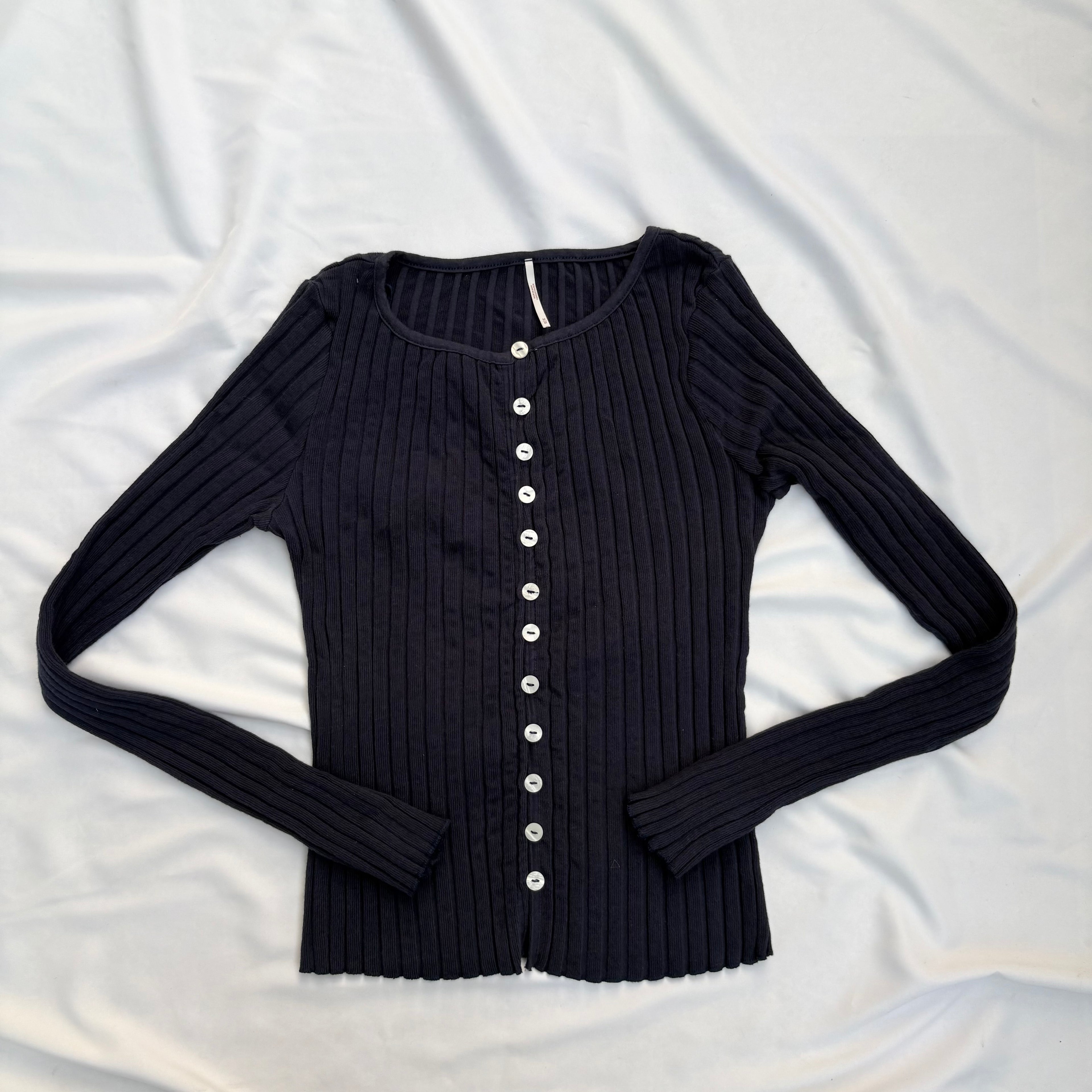 NAVY BLUE TOP/CARDIGAN FROM FREE PEOPLE (Bust : 30-34, Upper Waist : 26-34)