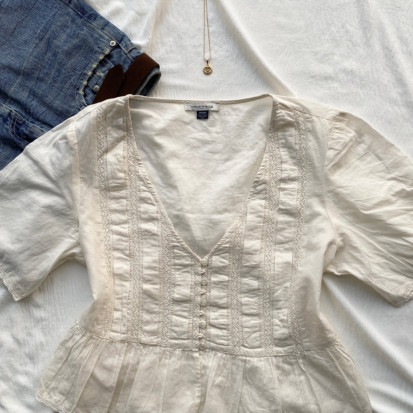 OFF WHITE BLOUSE FROM AMERICAN EAGLE (Multiple sizes available)