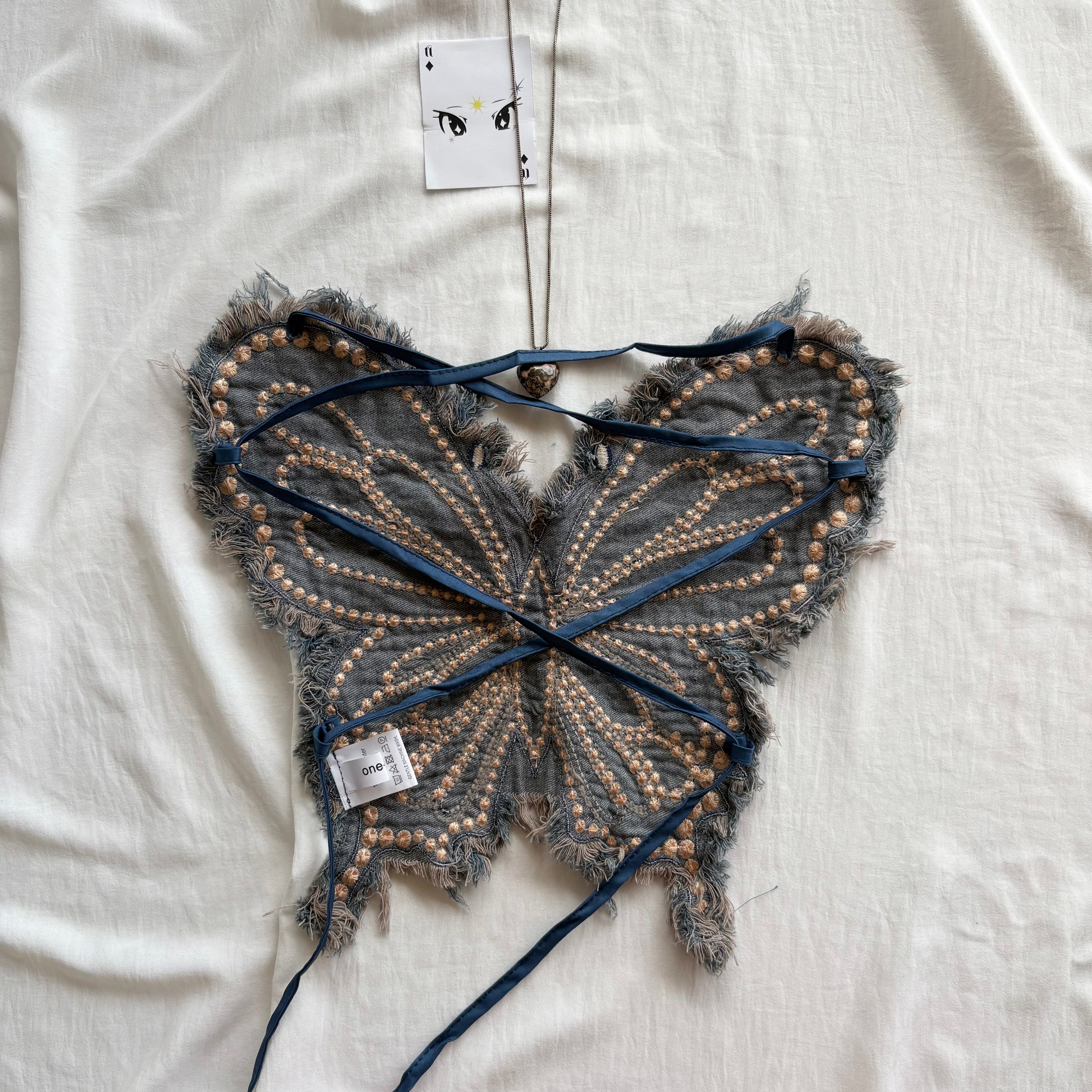 BUTTERFLY TOP (Bust : 30-34, Upper Waist : 24-28)