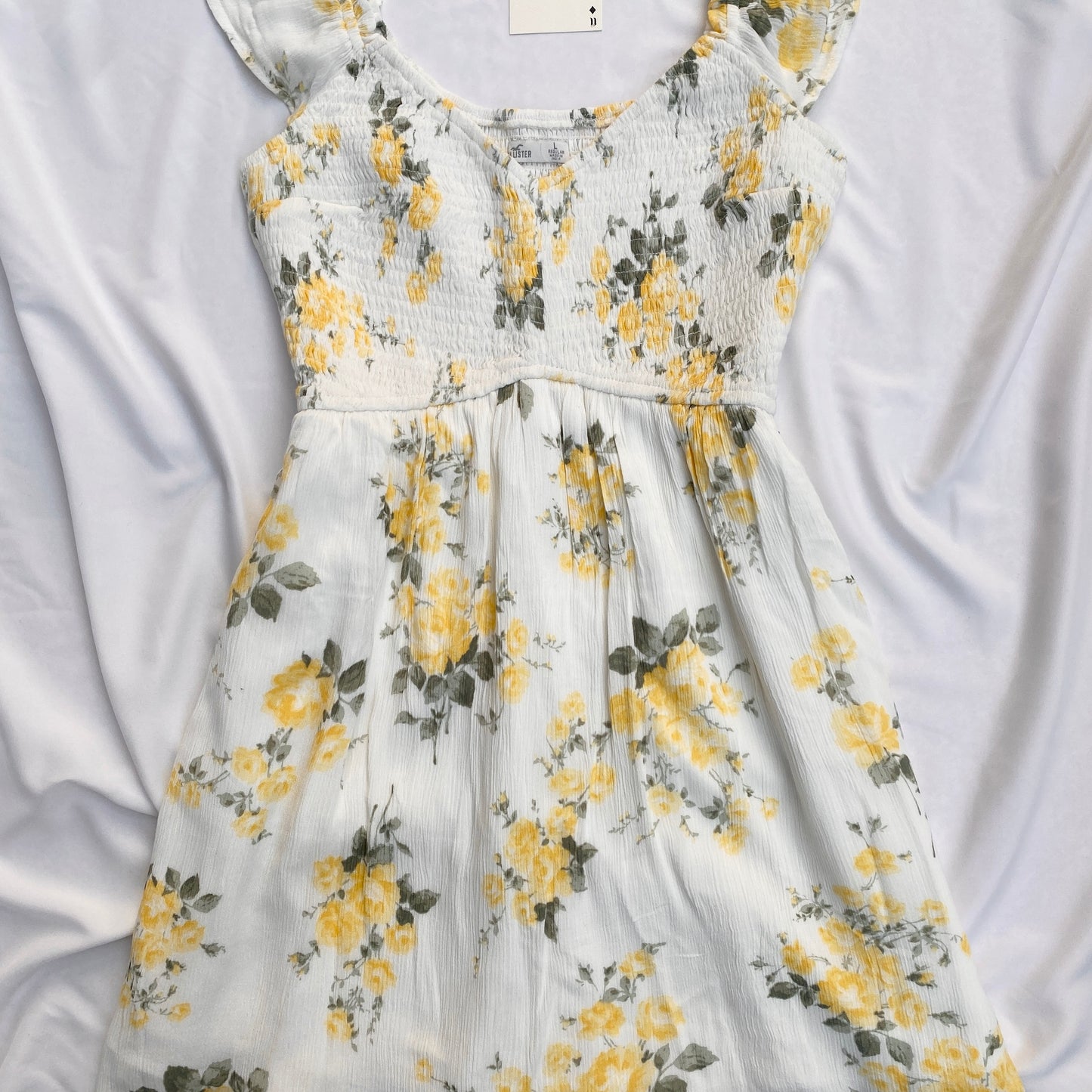 FLORAL DRESS FROM HOLLISTER (Bust : 34-38, Upper Waist : 28-36)