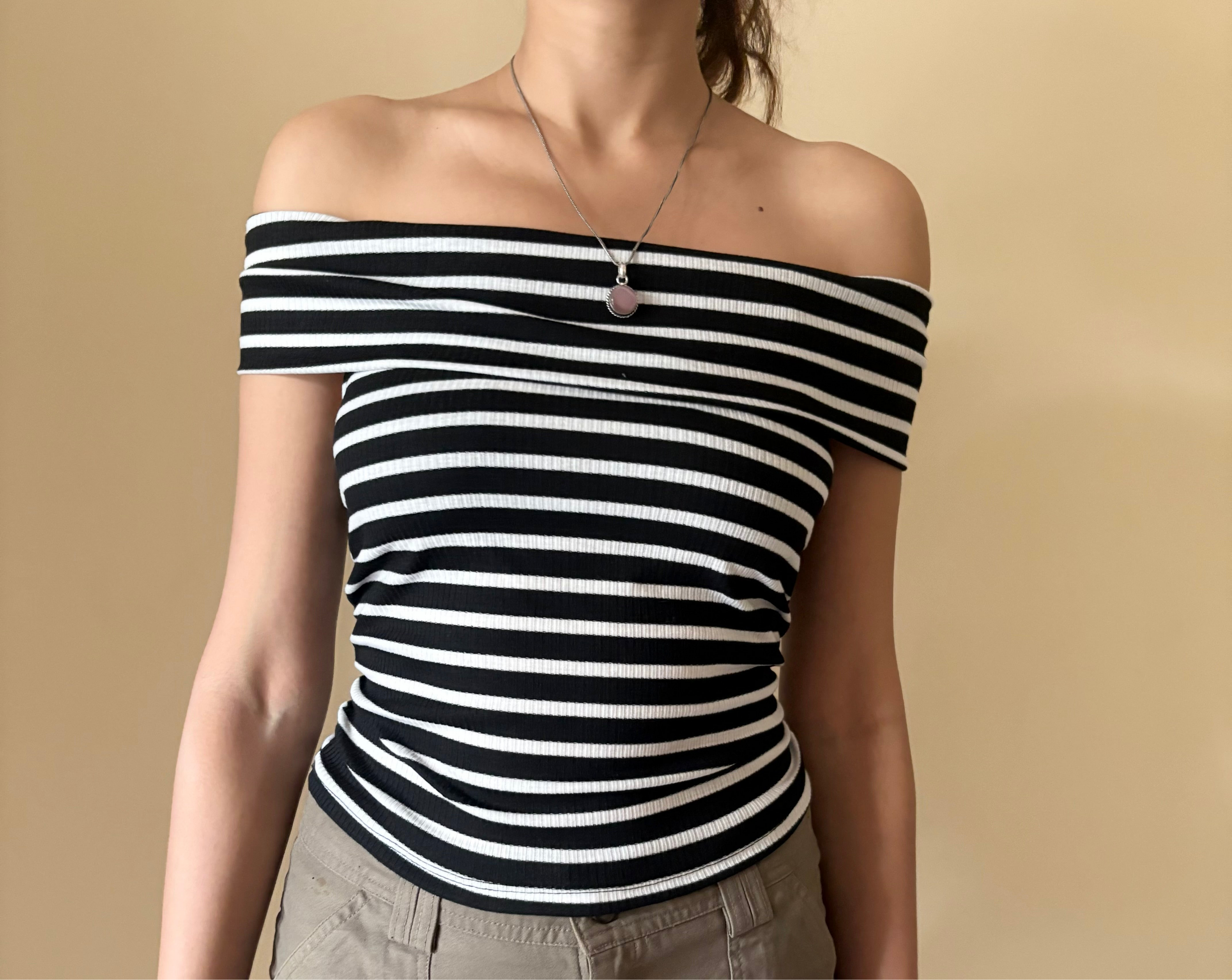 STRIPED OFF SHOULDER TOP (Bust : 28-34, Upper Waist : 24-28)