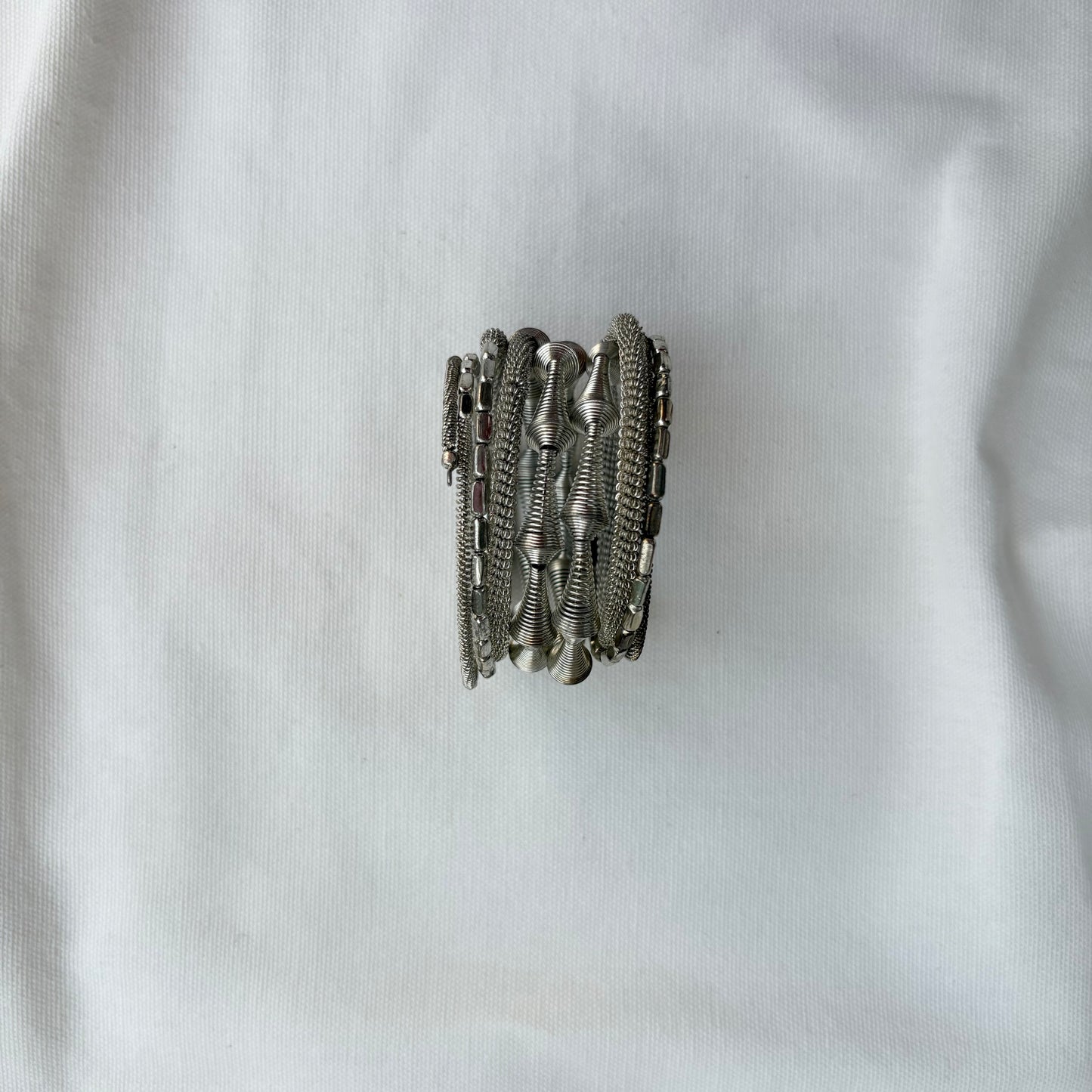 SILVER OXIDISED SPIRAL BRACLET
