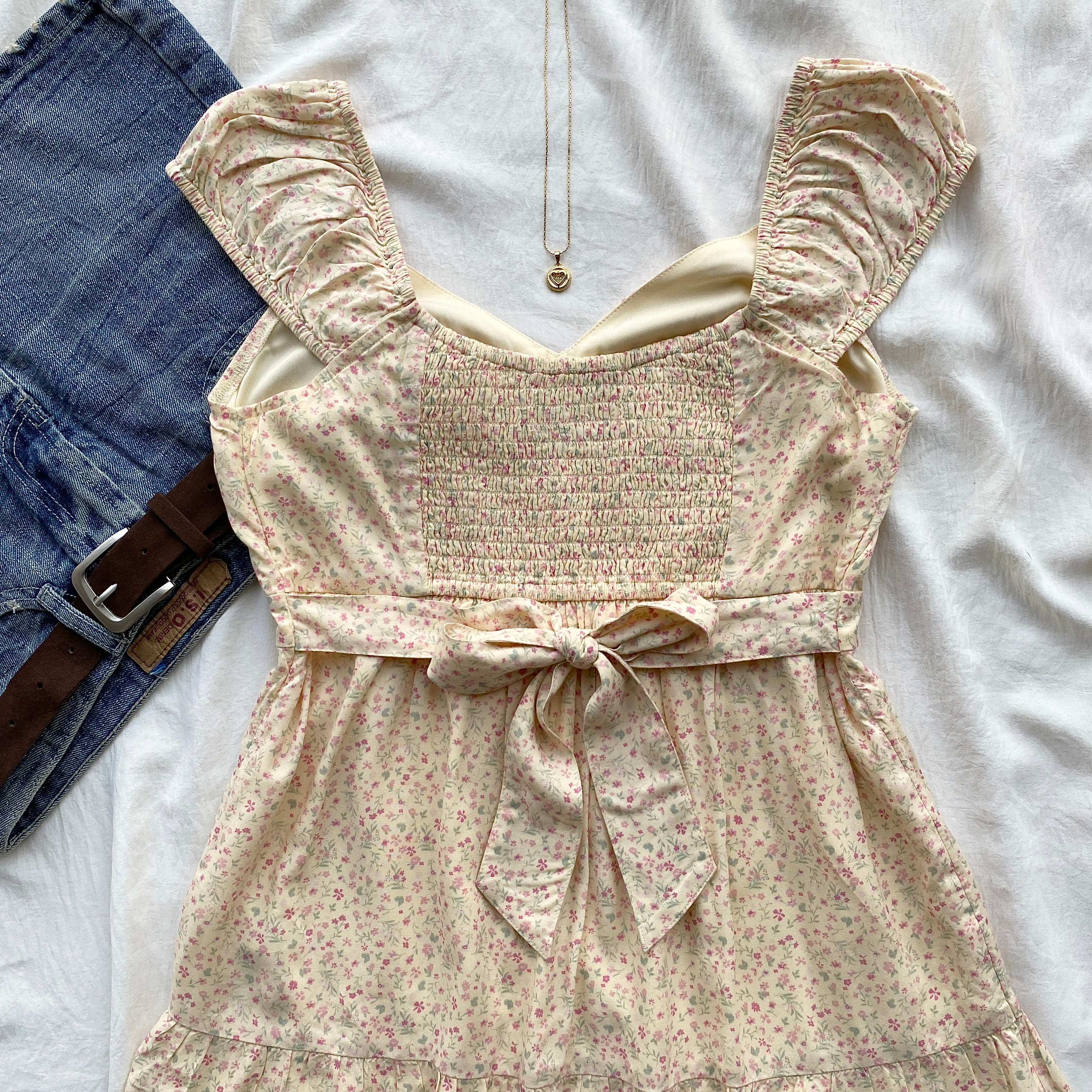 FLORAL TOP FROM HOLLISTER (Bust : 34-36, Upper Waist : 26-34)