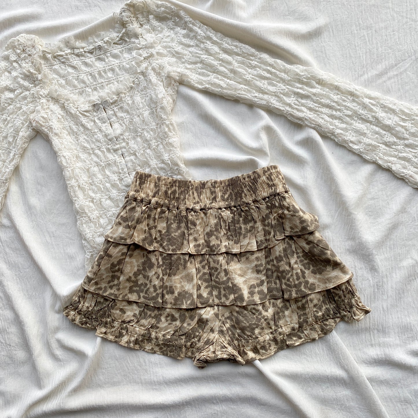 ANIMAL PRINT TIERED SKIRT (Waist : 28-30)