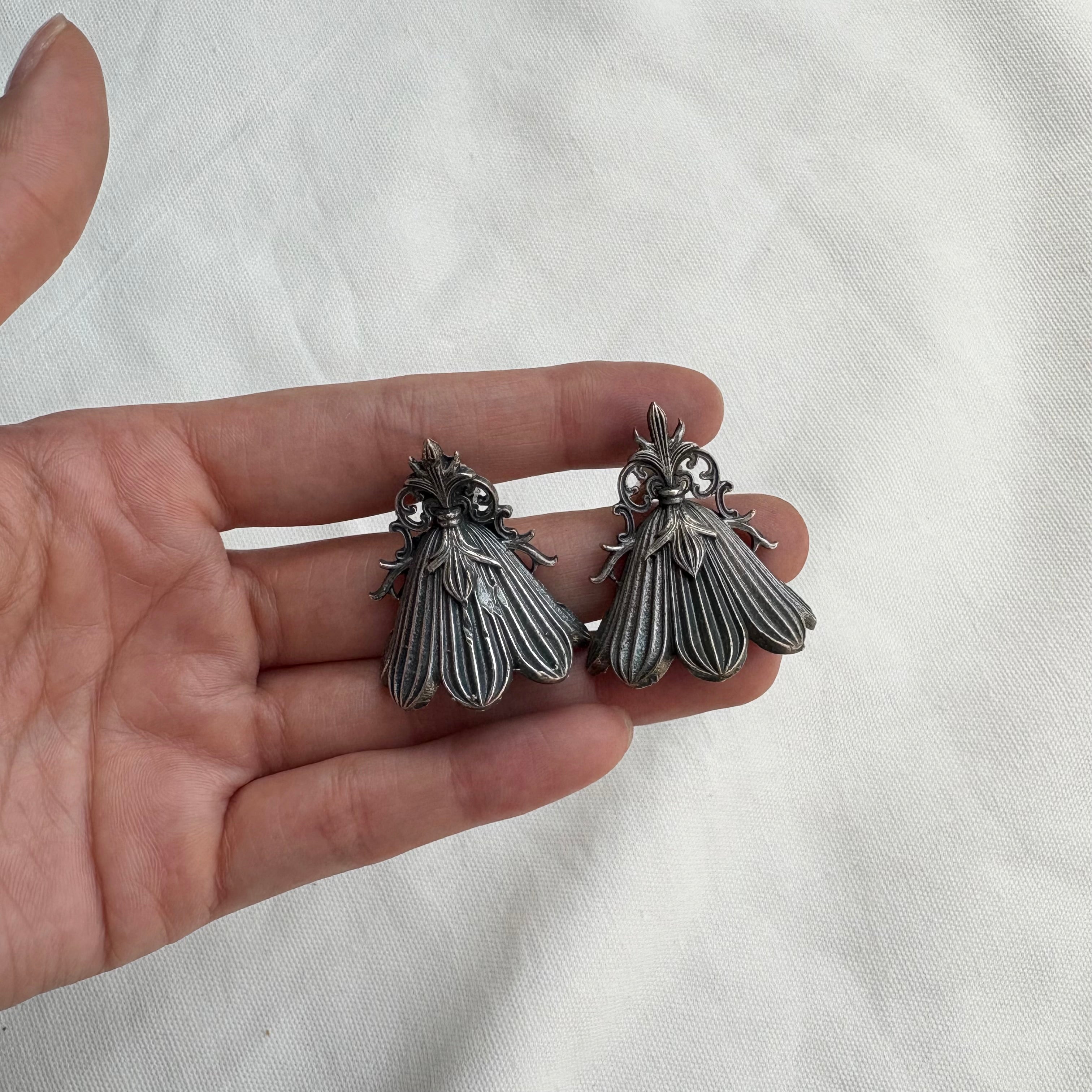 GOTHIC EARRINGS