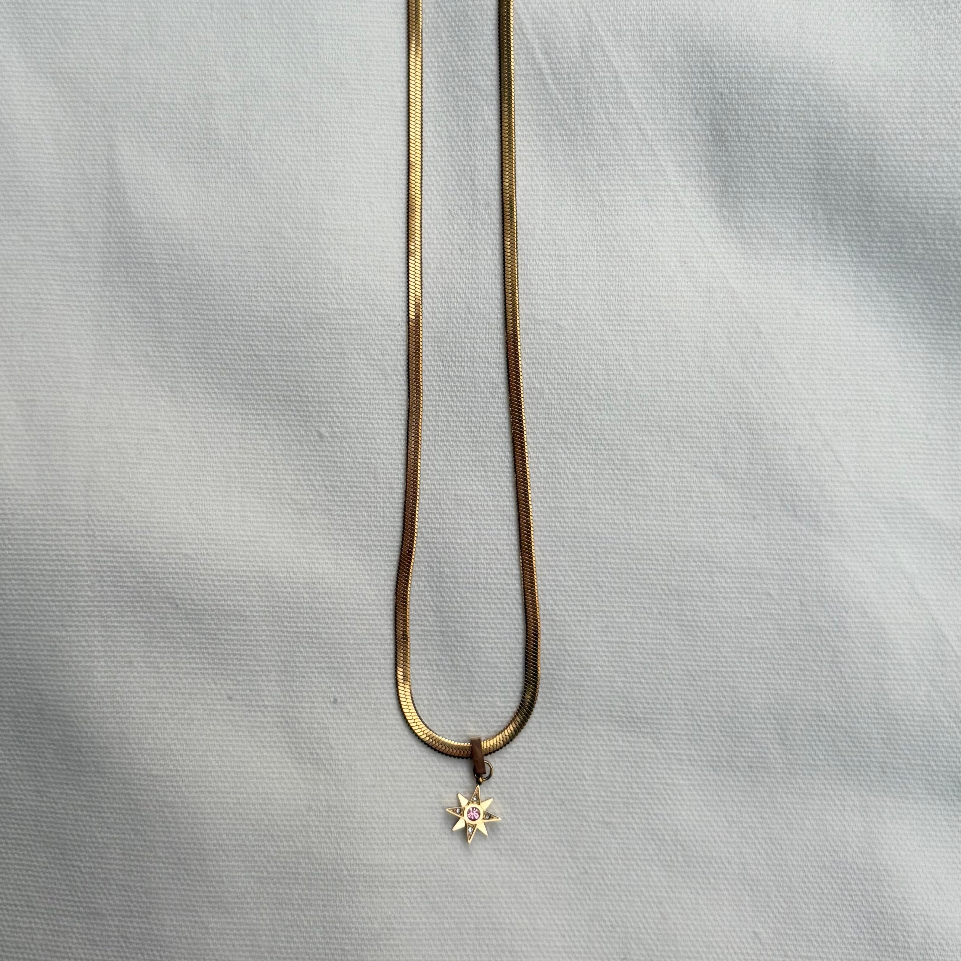 STAR NECKLACE