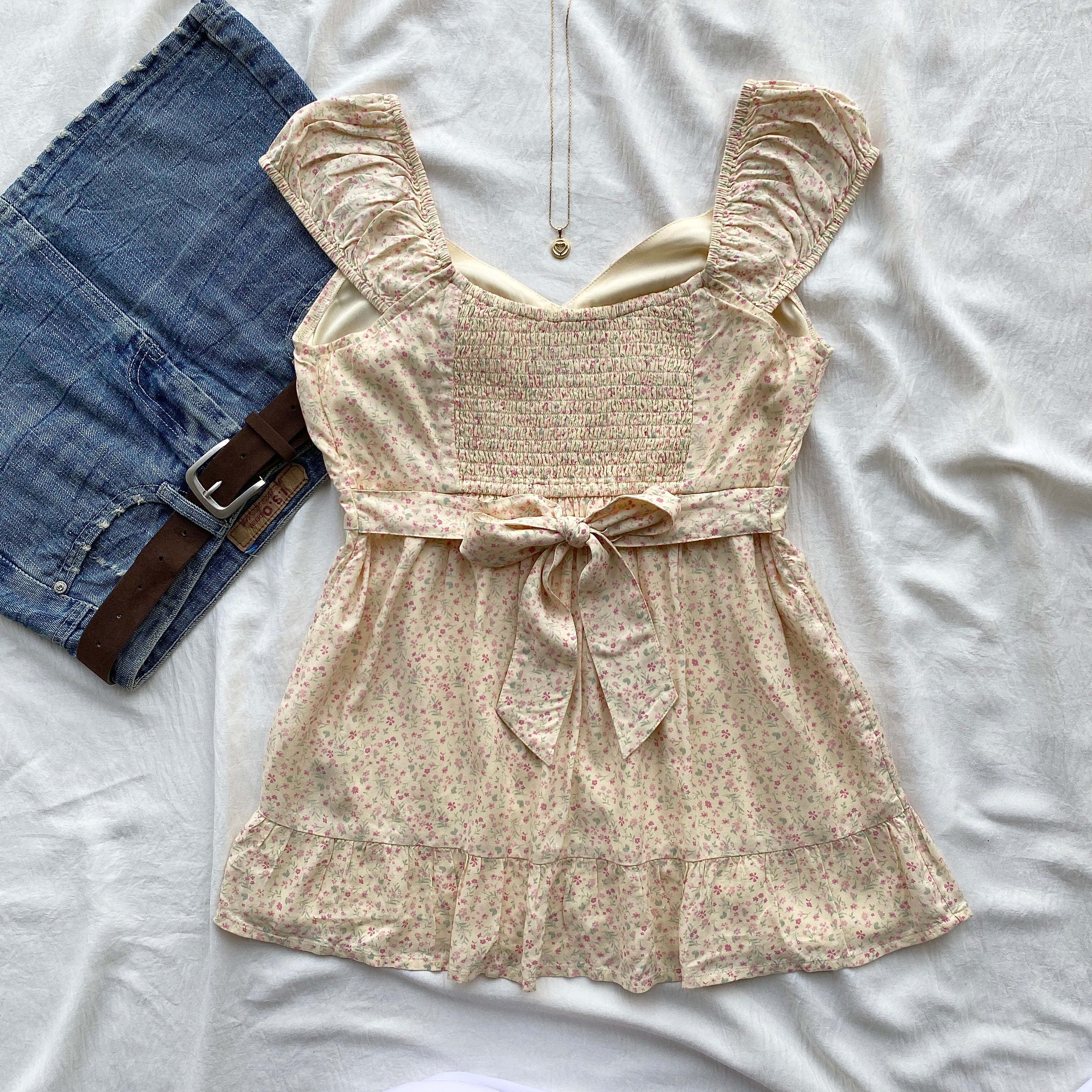 FLORAL TOP FROM HOLLISTER (Bust : 34-36, Upper Waist : 26-34)