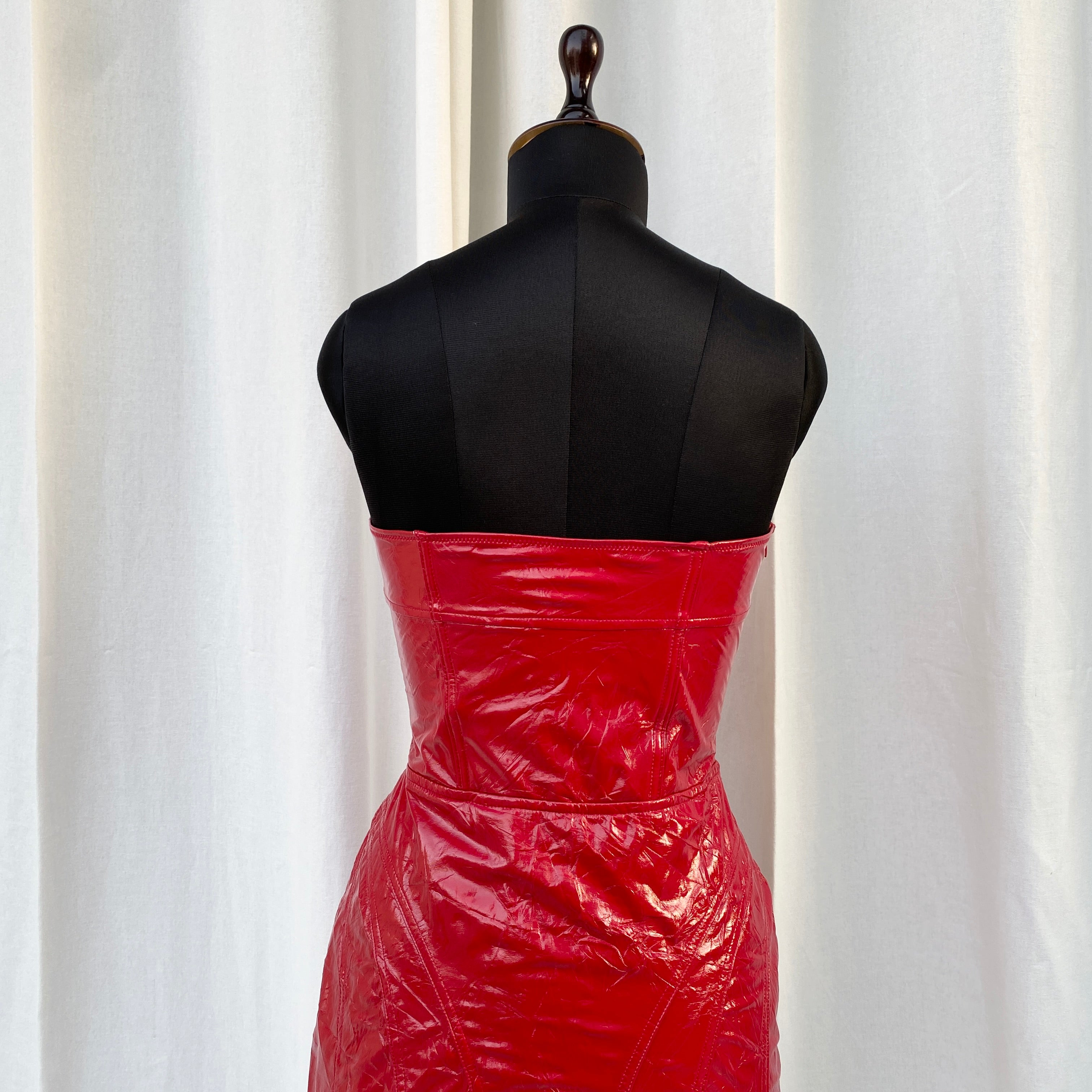 RED FAUX LEATHER DRESS (Bust : 34-36, Upper Waist : 28-30) TITLQE RED FAUX LEATHER DRESS (Bust : 34-36, Upper Waist : 28-30) TITLQE