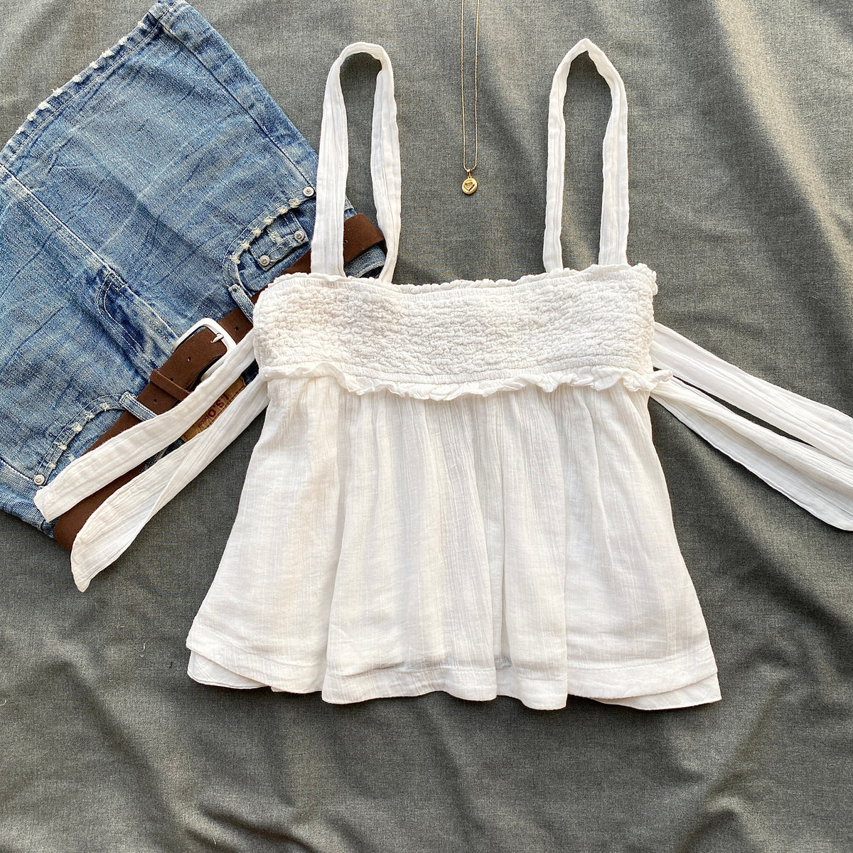WHITE TOP FROM FREE PEOPLE (Sizes available)