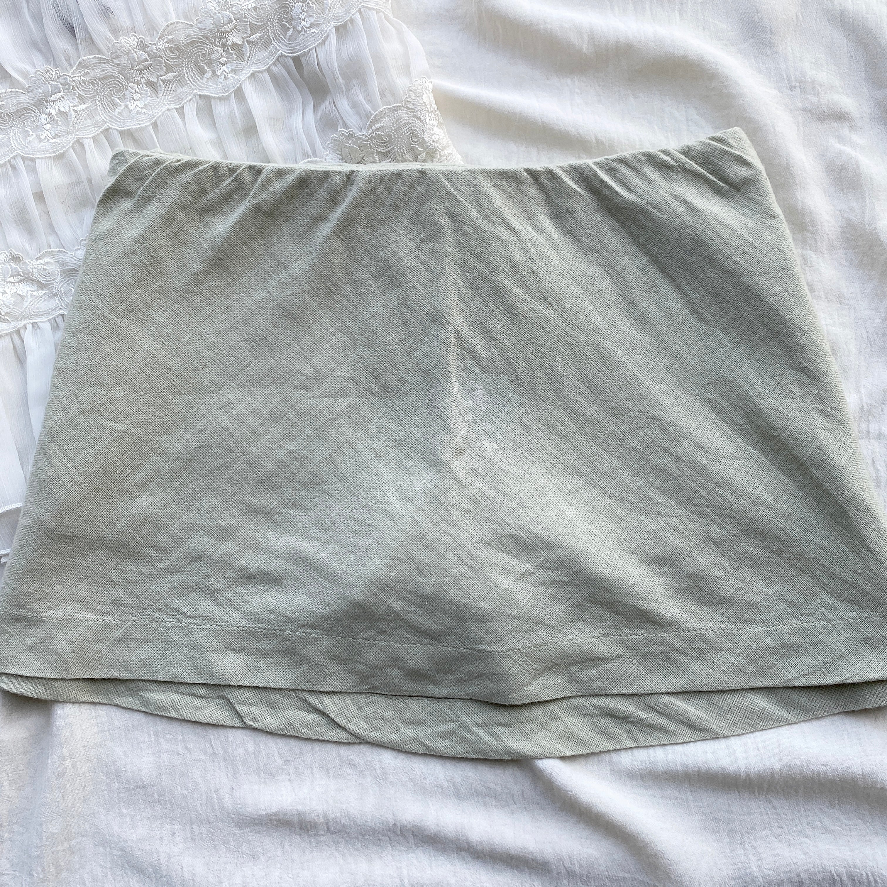 SAGE GREEN SKIRT FROM FREE PEOPLE (XS)