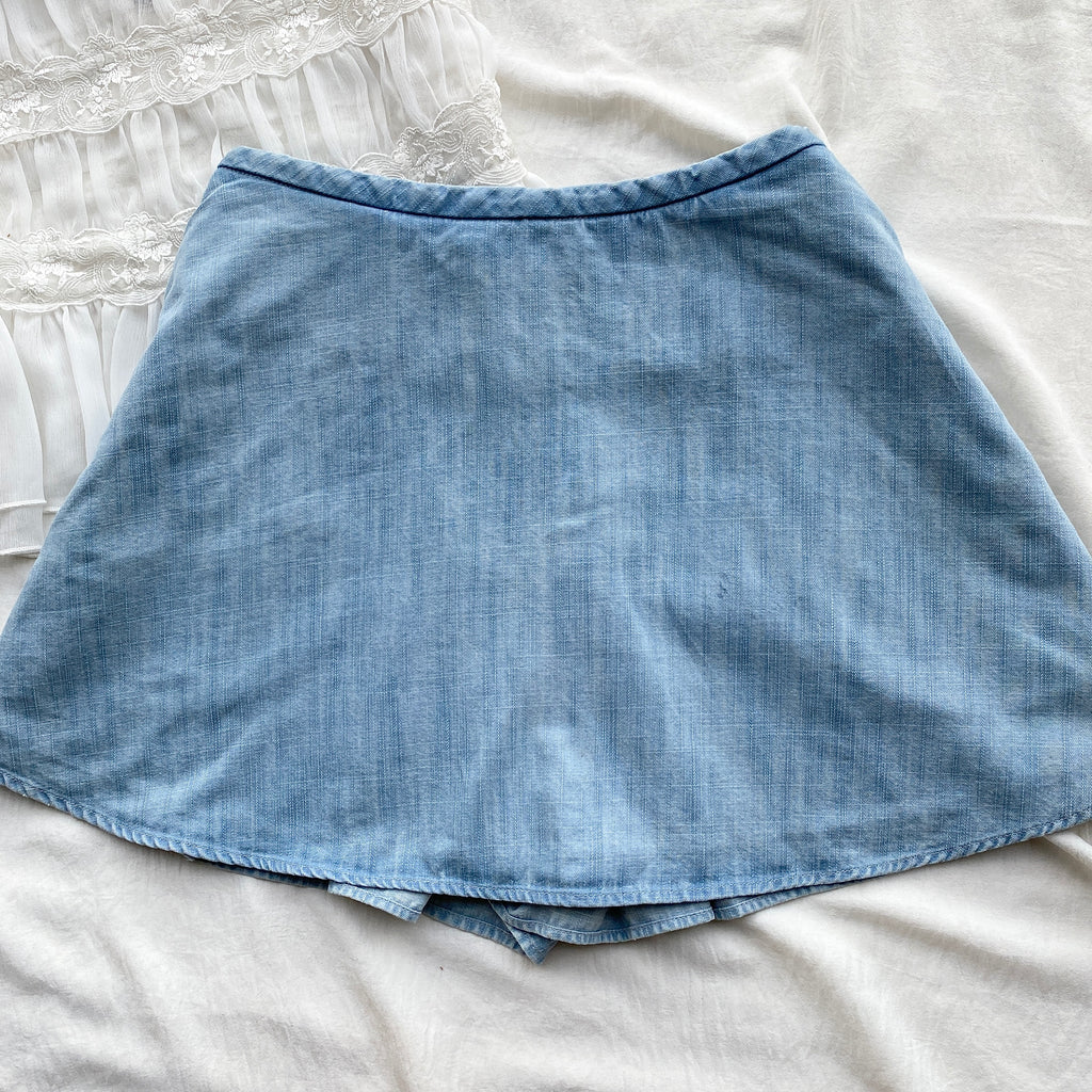 DENIM SKORT FROM FREE PEOPLE (Waist : 24-28)