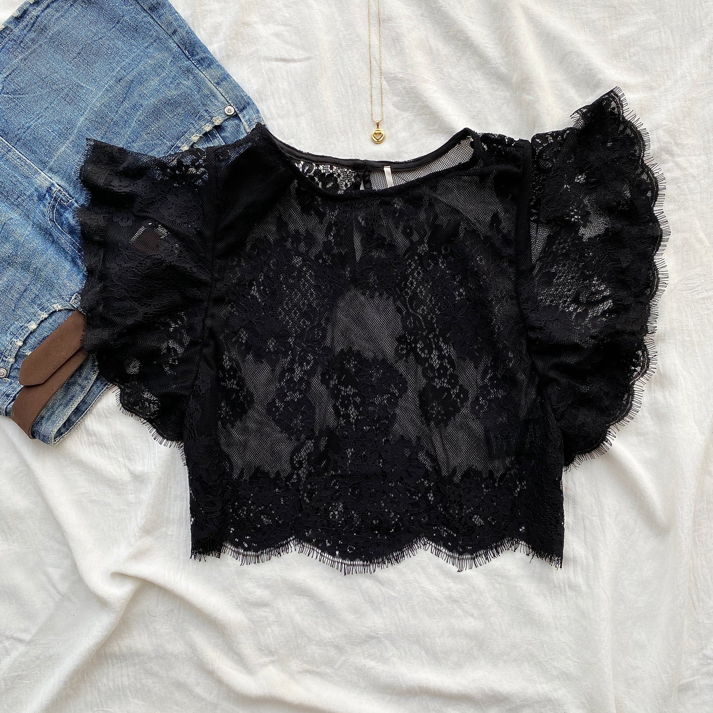BLACK LACE TOP FROM FREE PEOPLE (Bust : 32-34, Upper Waist : 26-32)