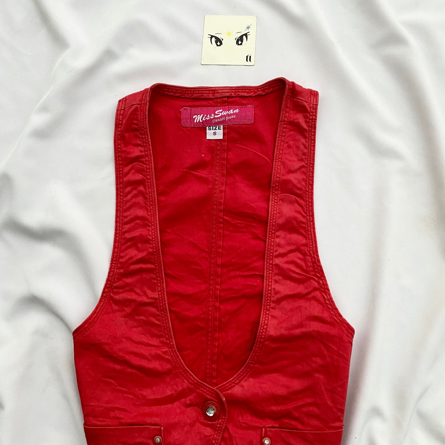 RED VEST