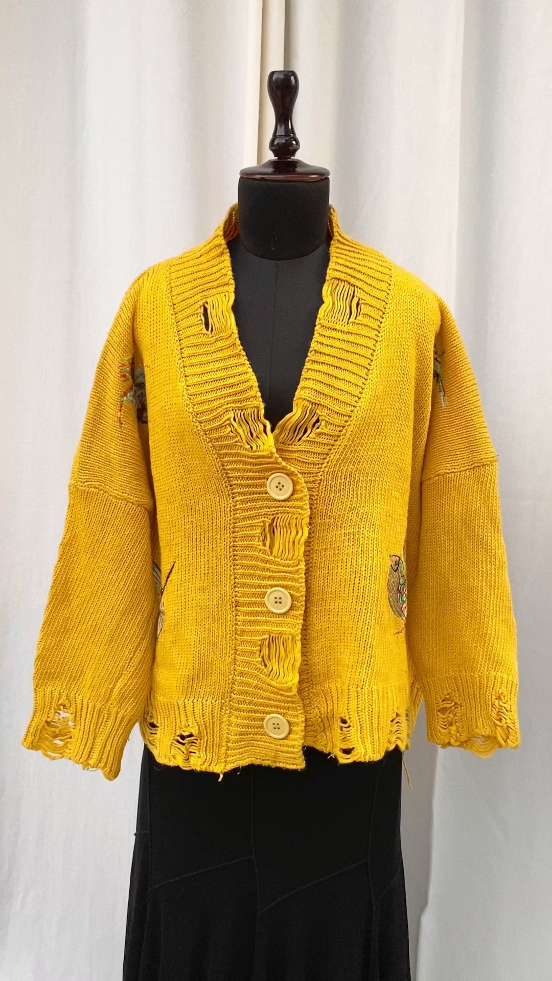 YELLOW EMBROIDERED CARDIGAN (Bust : 52, Length : 22)