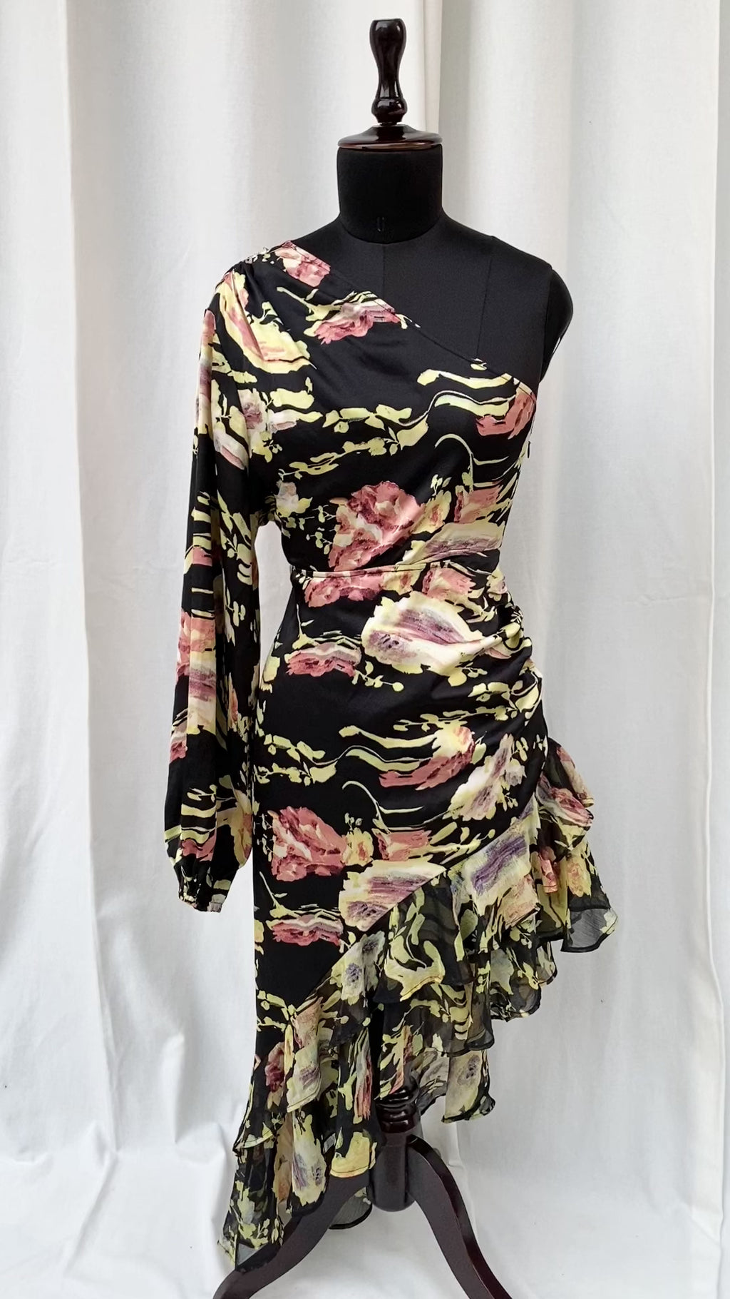 ONE SHOULDER DRESS FROM ASOS (Bust : 32-34, Upper Waist : 28-30)