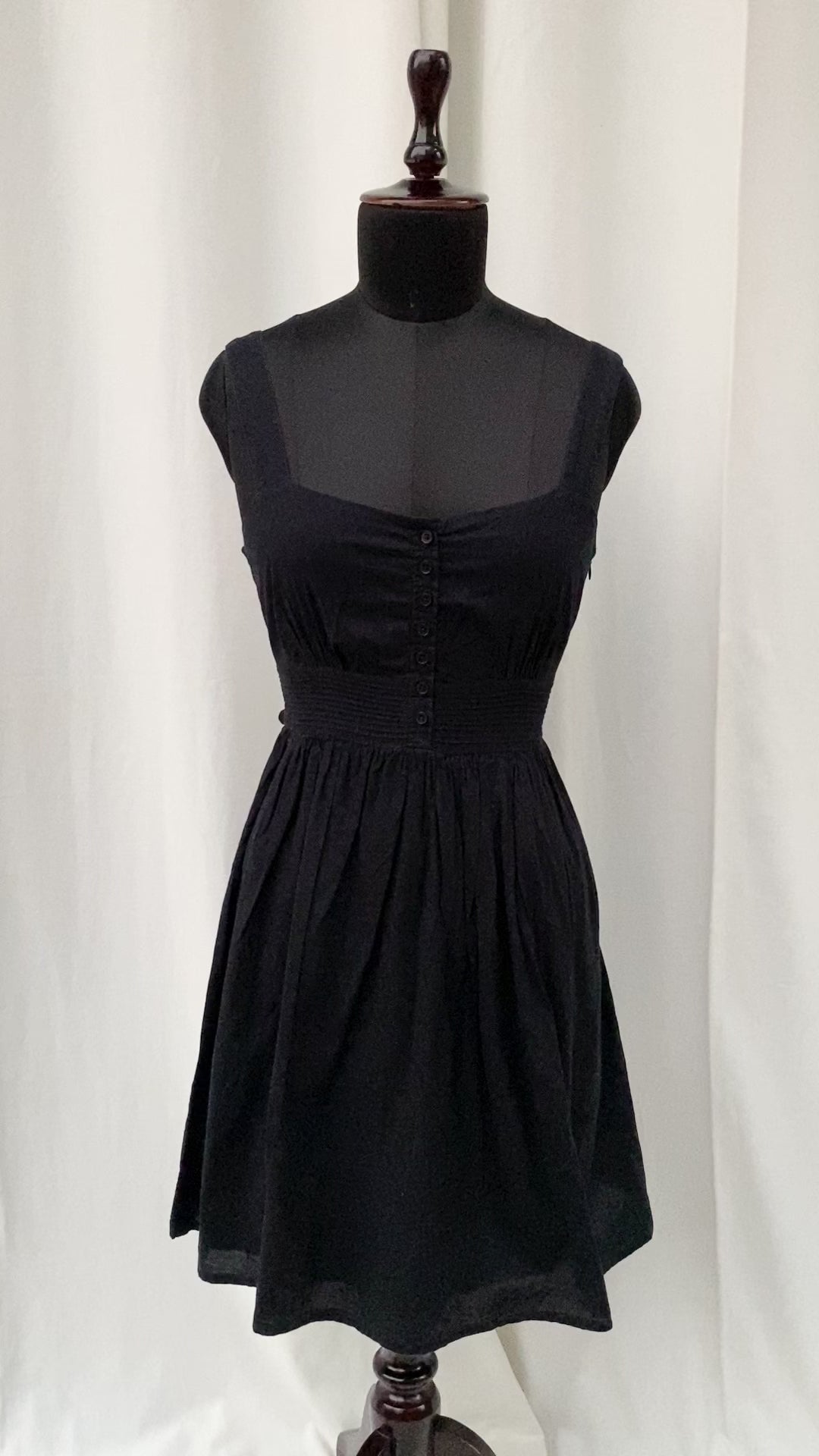 BLACK DRESS (Bust : 30-34, Upper Waist : 26-29)