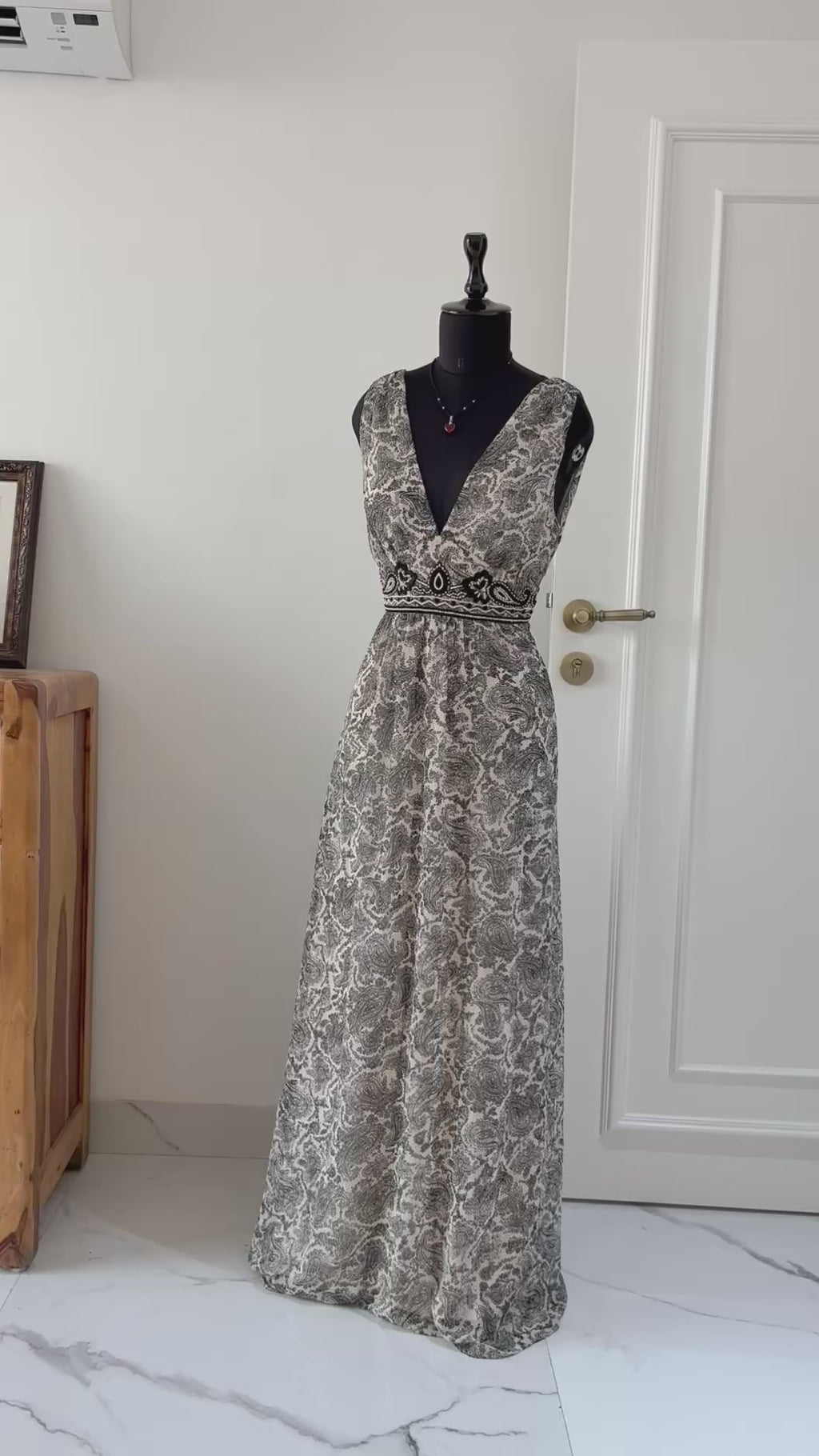 PAISLEY MAXI DRESS (Bust : 34-36, Upper Waist : 28-34)