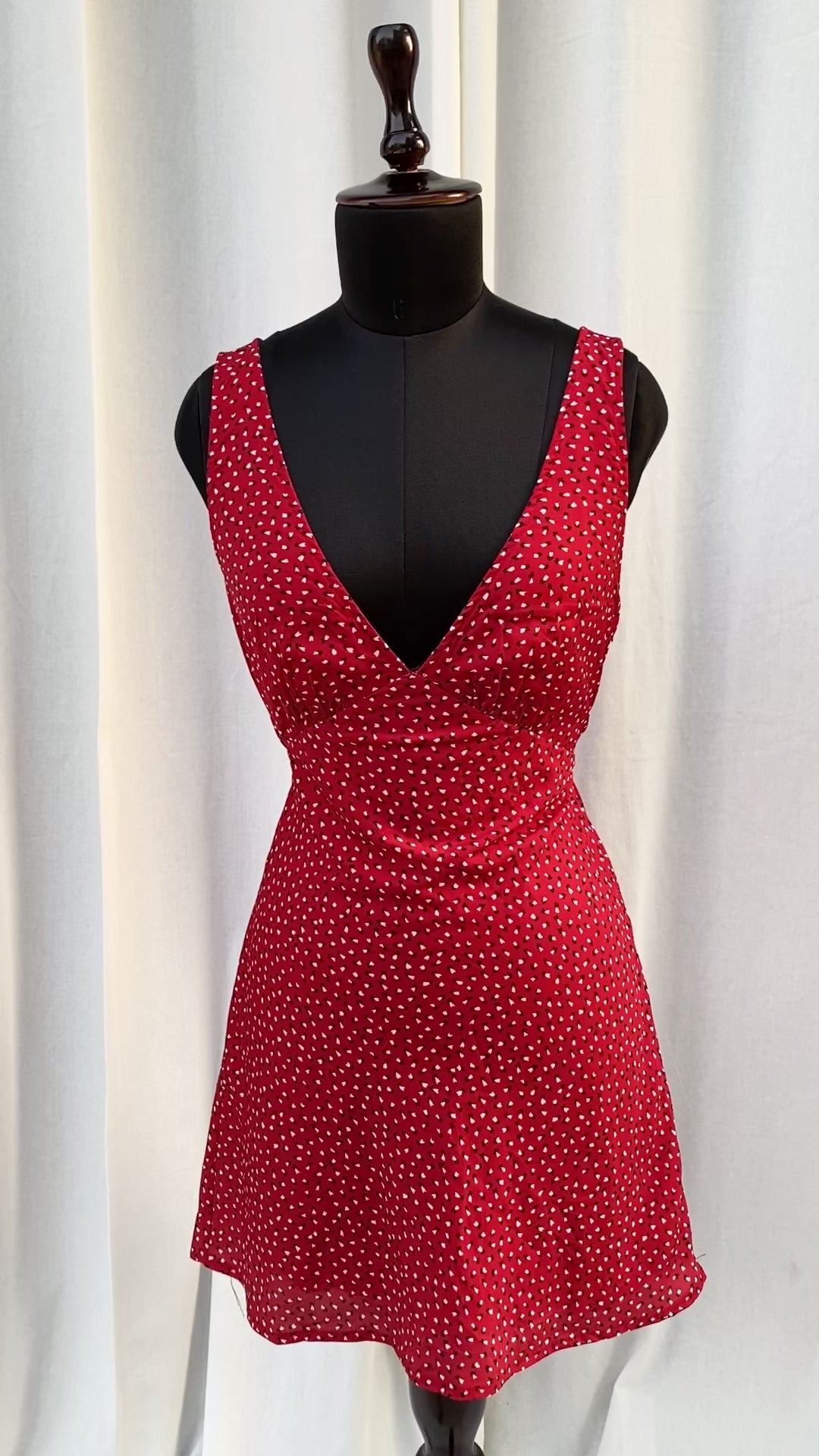 RED DRESS FROM PRINCESS POLLY (Bust : 32-34, Upper Waist : 28-30)